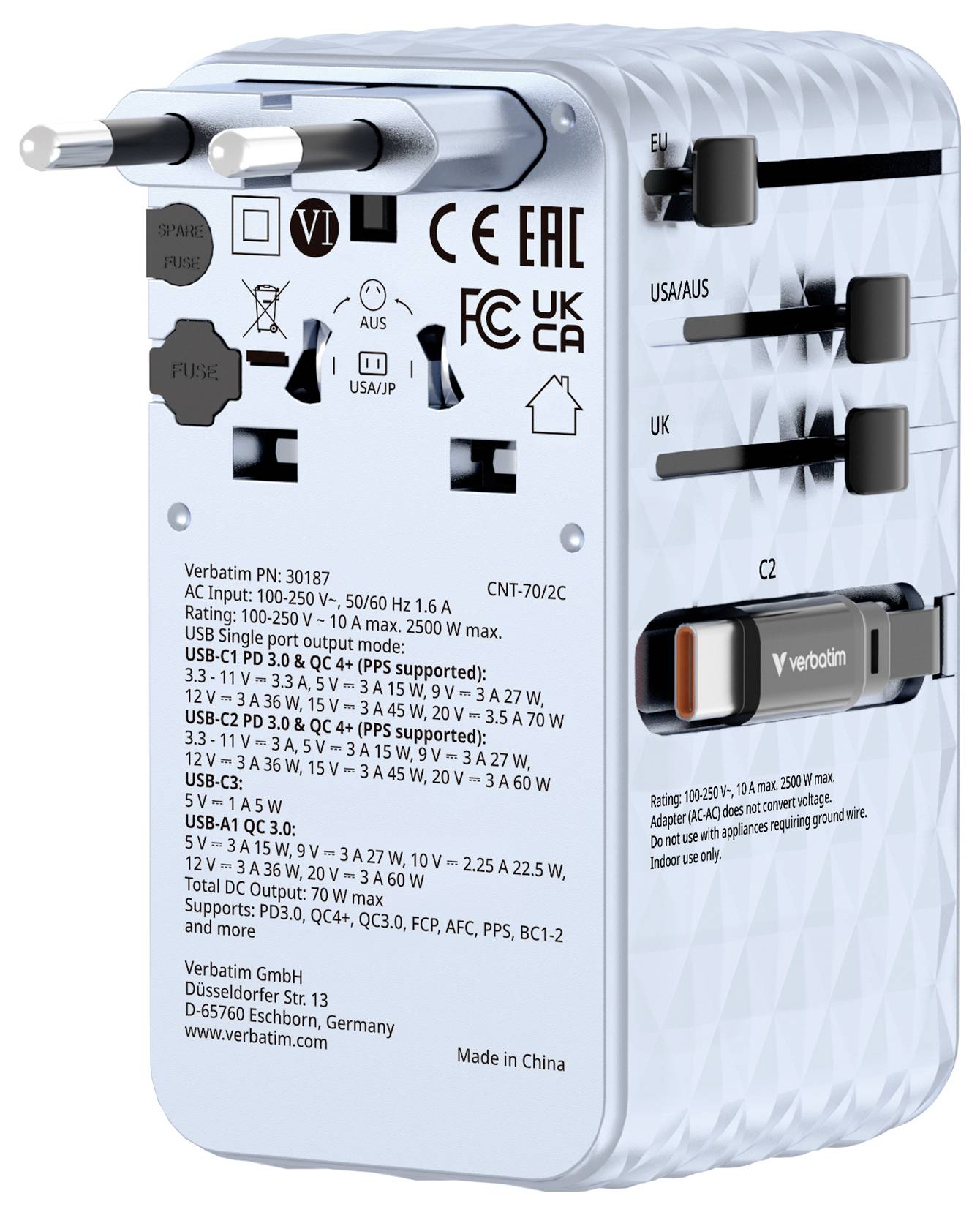 Universeller Reiseadapter mit zwei Stiften, mehreren USB-C- und USB-A-Anschlüssen sowie Länder-Steckdosen-Wählern mit der Bezeichnung USA/AUS, UK und EU.