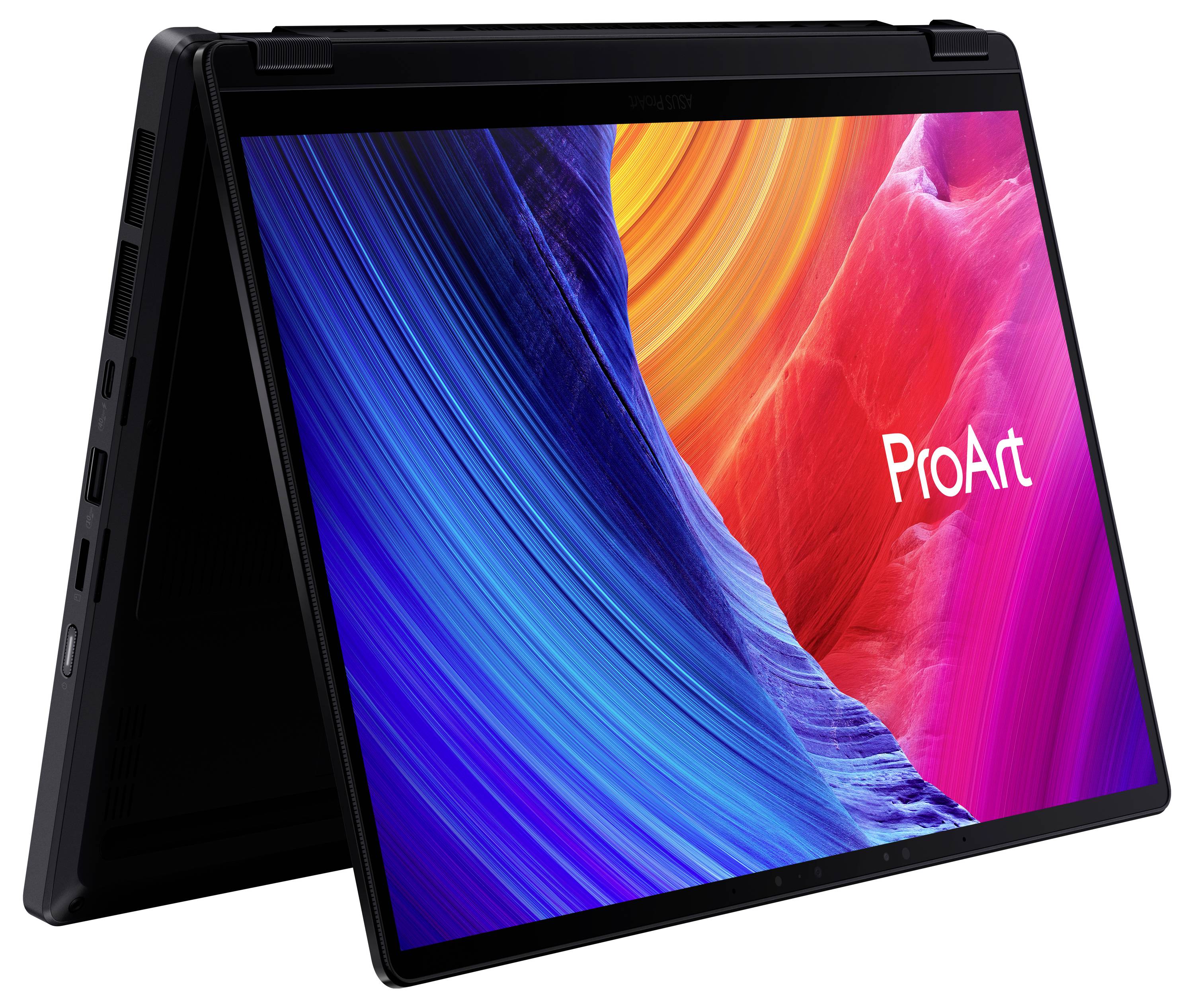 Ein Laptop im Zeltmodus zeigt auf dem Bildschirm ein abstraktes, farbenfrobes Design mit dem Wort „ProArt