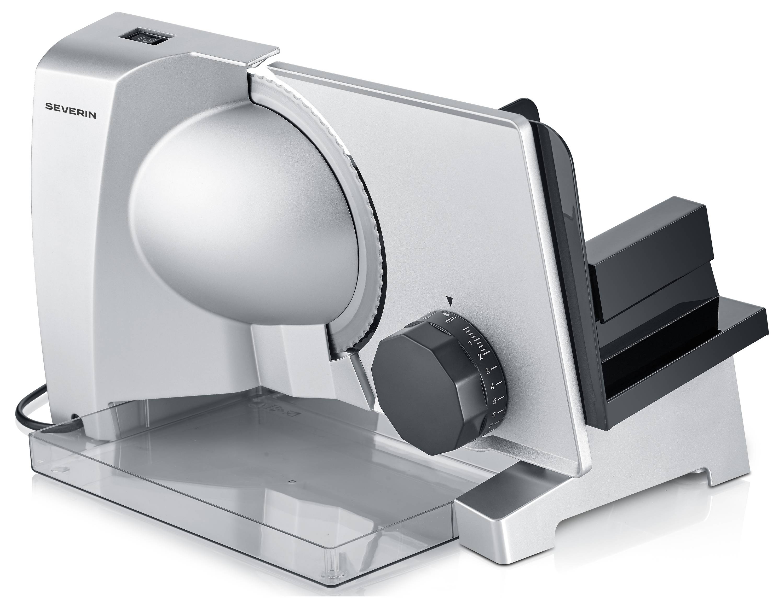 Ein silberner elektrischer Fleischslicer mit einem verstellbaren Dickenschalter, entwickelt zum effizienten Schneiden von Fleisch und Brot in der Küche.