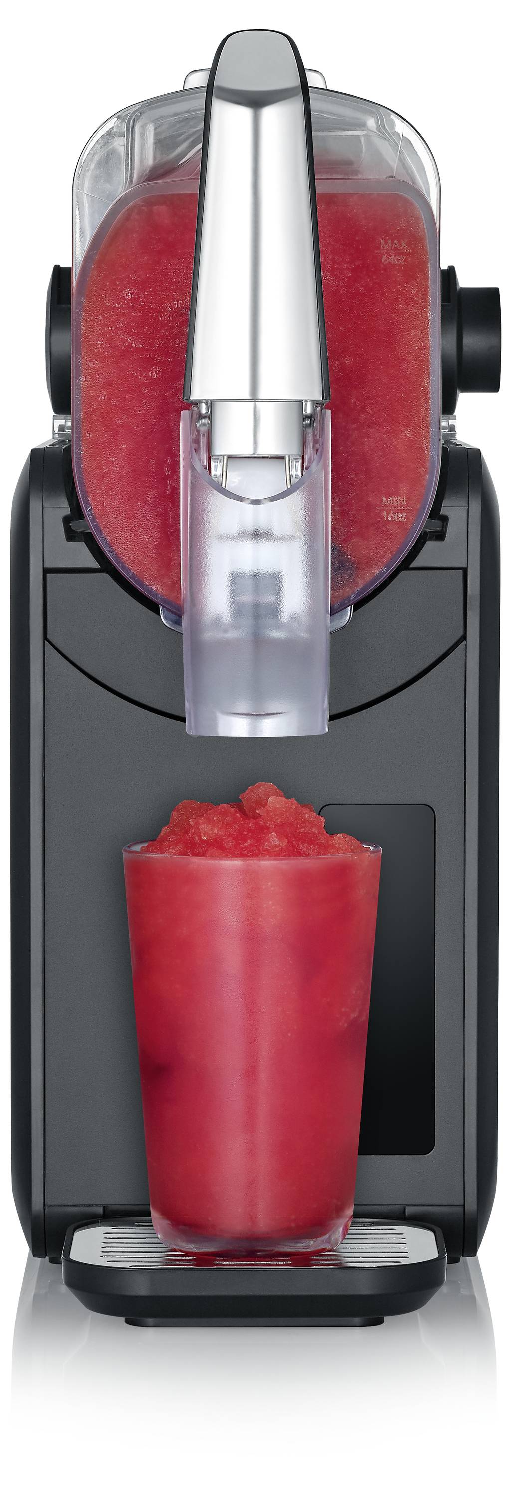 Eine Maschine, die rotes Slushie in einen durchsichtigen Becher ausschenkt. Die Maschine ist schwarz mit metallischen Akzenten und hat ein elegantes Aussehen.