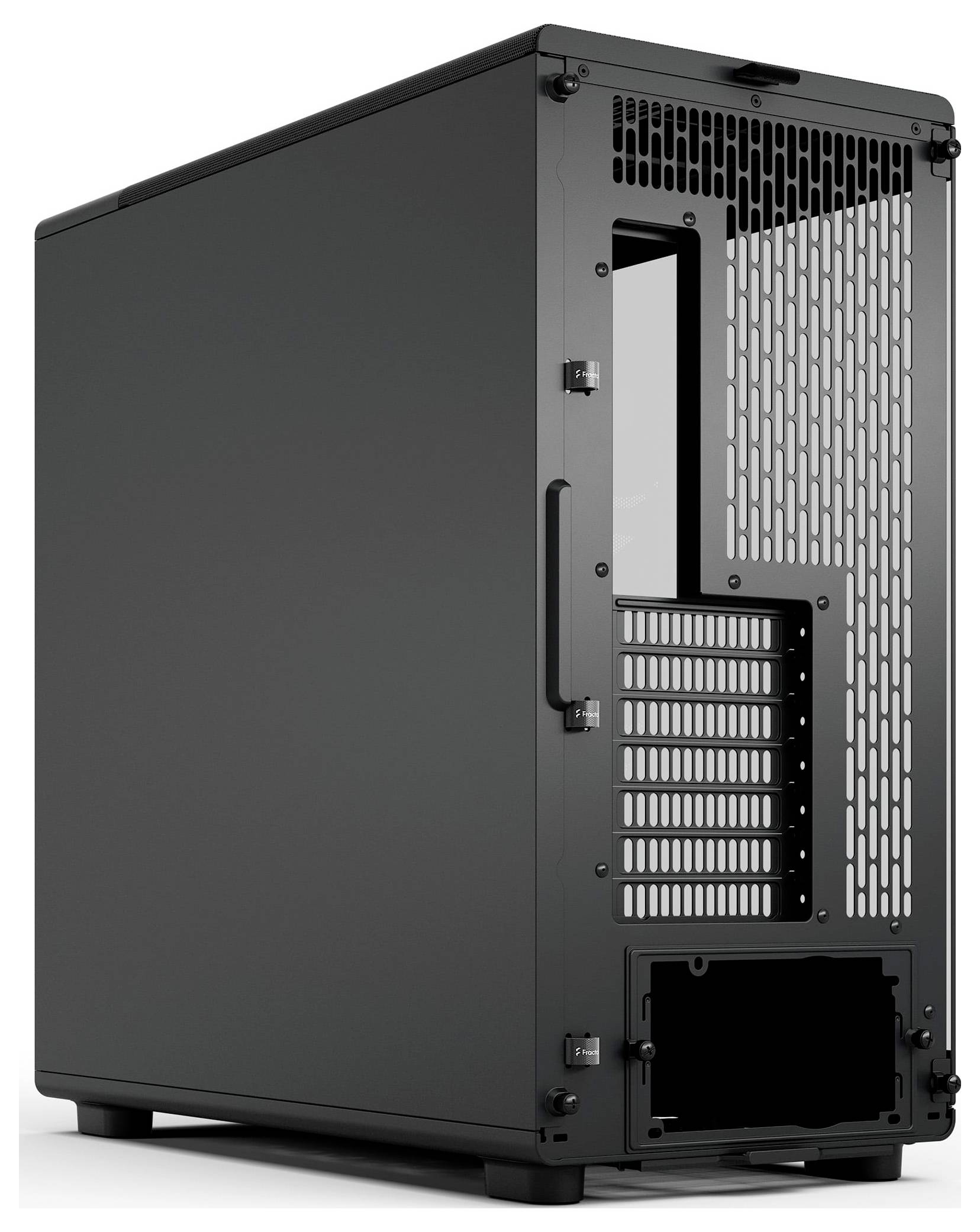 Ein matter schwarzes Computer-Gehäuse mit Lüftungsgittern auf dem Ober- und Hinterbereich, offen für die Hardwareinstallation.
