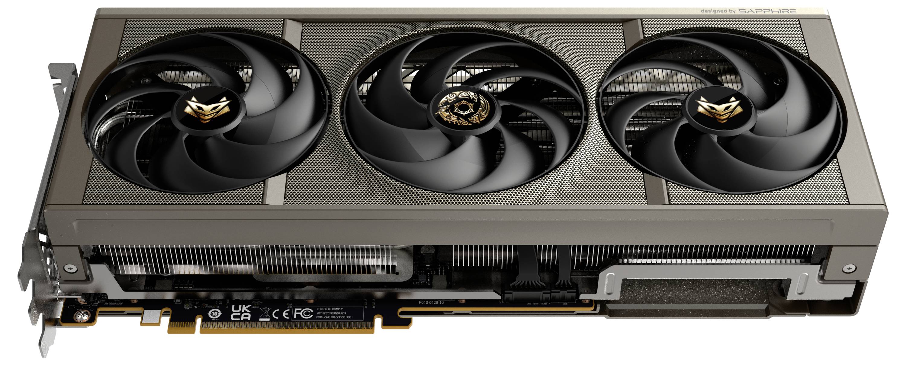 Eine leistungsstarke Grafikkarte mit drei Kühlungslüftern, Metallgehäuse und sichtbarer Schaltung darunter, die ein robustes Design für Gaming oder kreative Arbeiten zeigt.