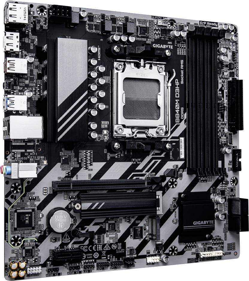 Ein Gigabyte B560M D3H Motherboard mit mehreren USB-Anschlüssen, Audiobuchsen, RAM-Steckplätzen und PCIe-Steckplätzen, entworfen für die Computermontage.