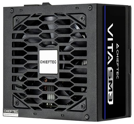 Eine schwarze CHIEFTEC VITA SM3 Stromversorgungseinheit mit sechseckigem Gitter und sichtbarem internem Lüfter, konzipiert für die Computernutzung.