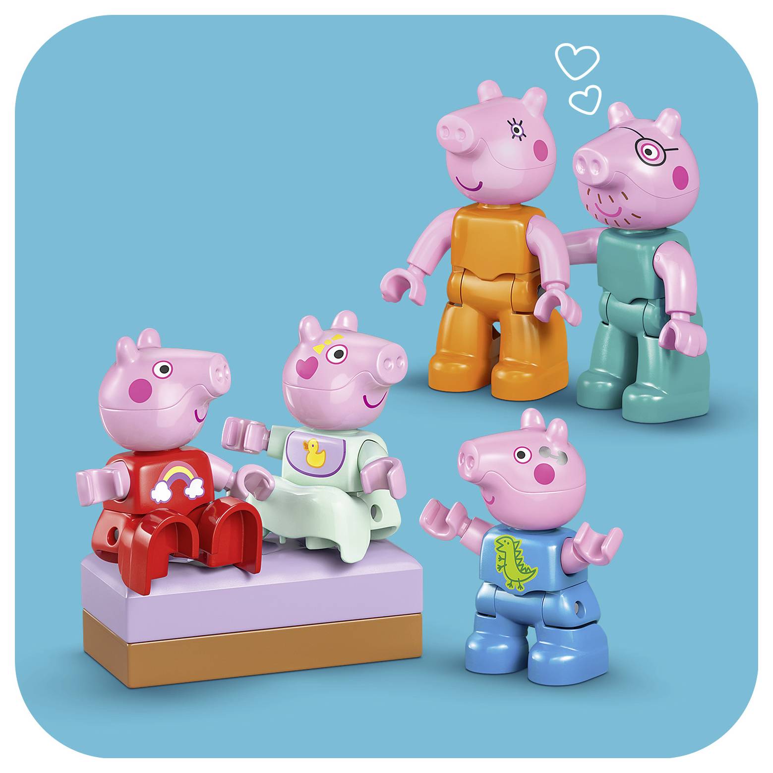 Peppa Pig Charaktere aus Bausteinen zusammengesetzt, einschließlich Peppa, George, Mummy und Daddy Pig, in farbenfrohen Outfits auf blauem Hintergrund.