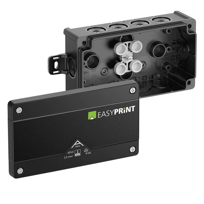 Schwarze EasyPrint-Elektroverteilerdose mit abnehmbarer Frontabdeckung, die innere Kabeleinführungsöffnungen und Anschlüsse zeigt.