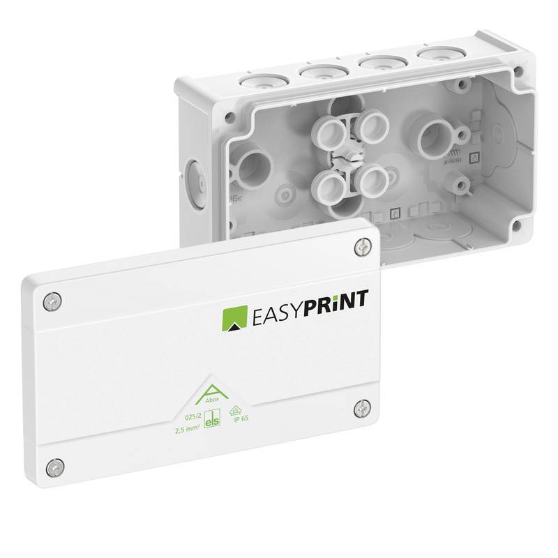 Weiße EasyPrint-Elektroverteilerdose mit abnehmbarem Frontdeckel, geöffnet dargestellt, um interne Kabeleingangsöffnungen und Befestigungsschrauben zu zeigen.