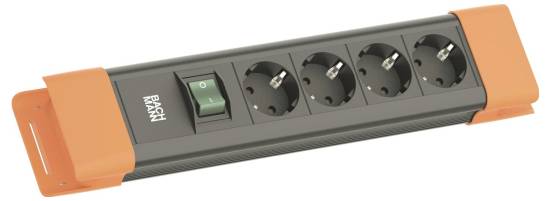 Steckerleiste mit vier europäischen Steckdosen, schwarzer Gehäuse, orangefarbenen Enden und einem grünen Ein-/Ausschalter mit der Beschriftung „Bach Bach