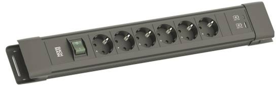 Ein schwarzer Bachmann-Steckerleisten mit sieben europäischen Steckdosen und einem grünen Schalter wird gezeigt.