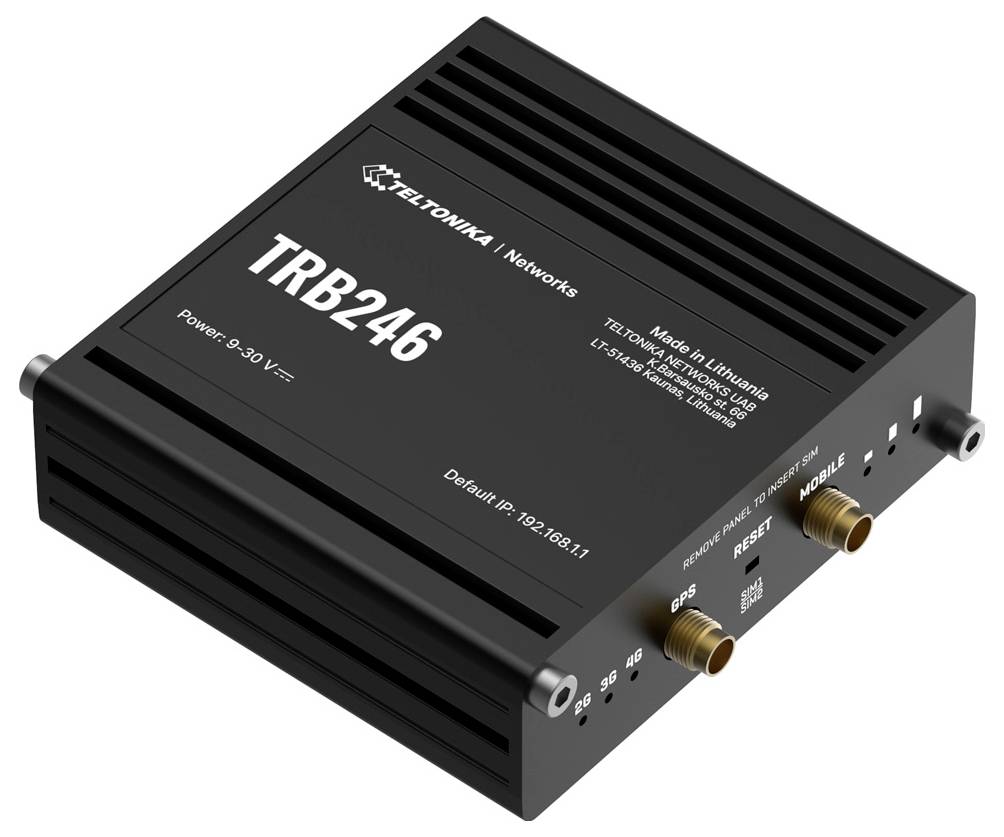 Schwarzes Teltonika Networks TRB246 Industrial-Mobilfunkgateway mit Antennen/Steckverbindern und Status-LEDs auf weißem Hintergrund.