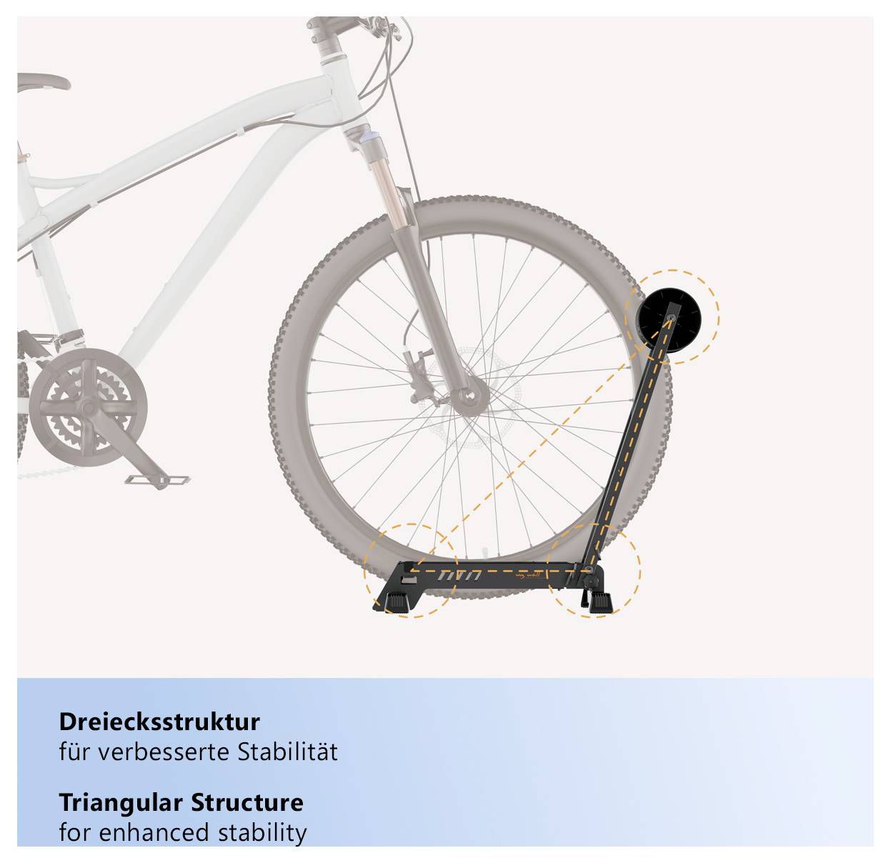 Ein Fahrradrad, das von einer dreieckigen Strukturstütze für verbesserte Stabilität gestützt wird.