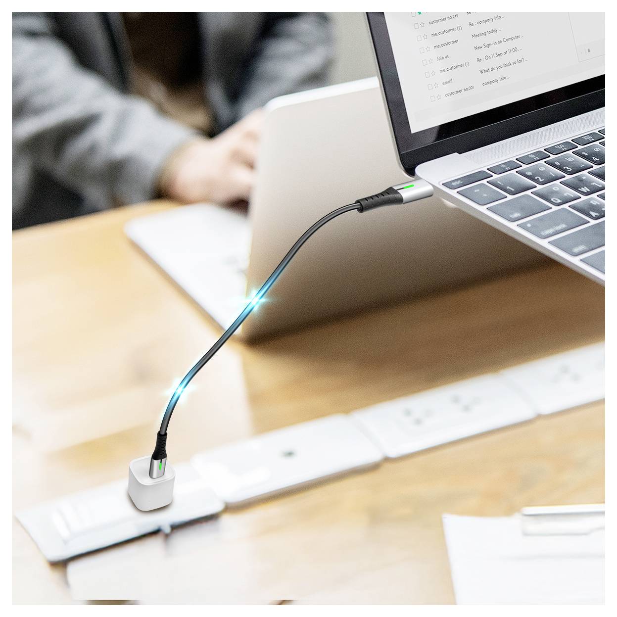 LogiLink USB-C® Kabel USB 3.2 Gen2x2 USB-C® Stecker 2.00 m Schwarz mit LED, 4K UHD, beidseitig verwendbarer Stecker CU0444