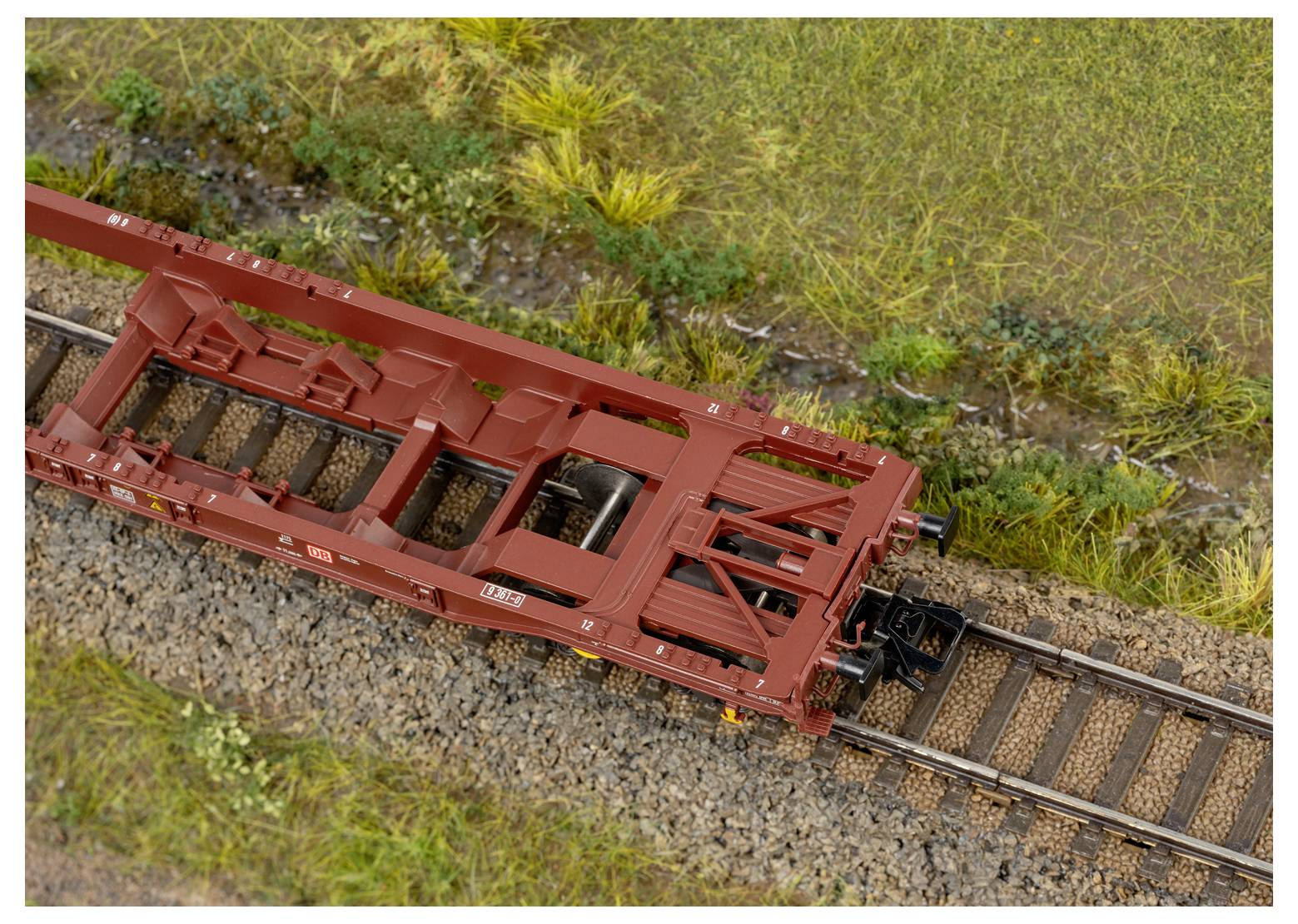 Schaltplan eines Stromtransformators mit Nennstrom 0,5A, mit Leitungen, die Stromquellen (POWER1, POWER2) und Schalter (COM1 bis NORTH) verbinden, gekennzeichnet mit den Nummern 1 bis 11 und Strom 10A.