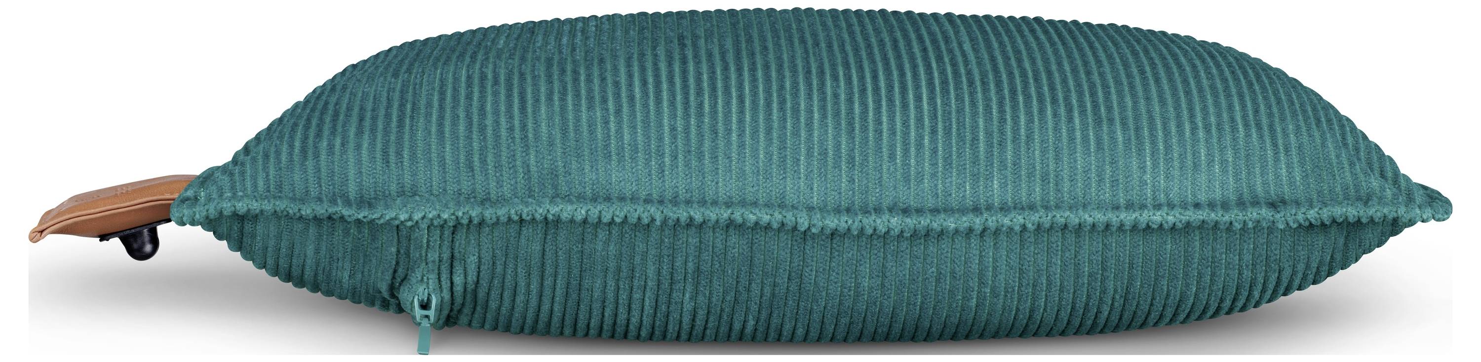 Ein Kissen in Blaugrün mit strukturierter Oberfläche und einem Griff auf einer Seite, entworfen für tragbaren Komfort.