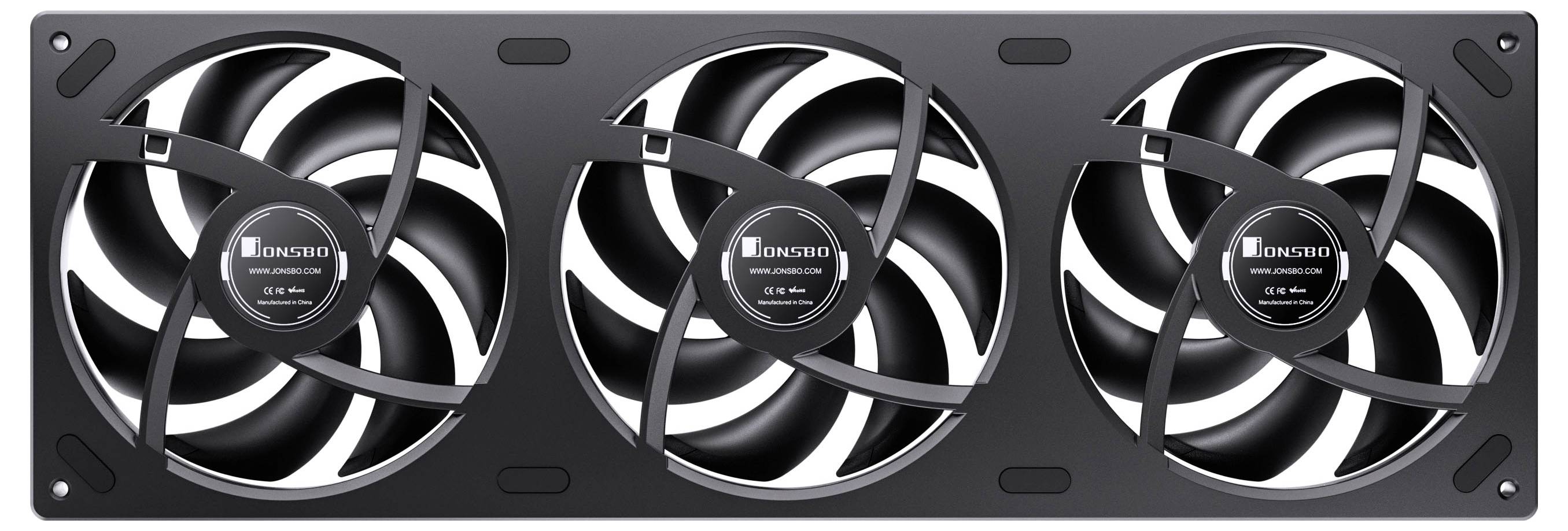 Drei schwarze und weiße Computerlüfter auf einem einzelnen Rahmen montiert, von vorne betrachtet.