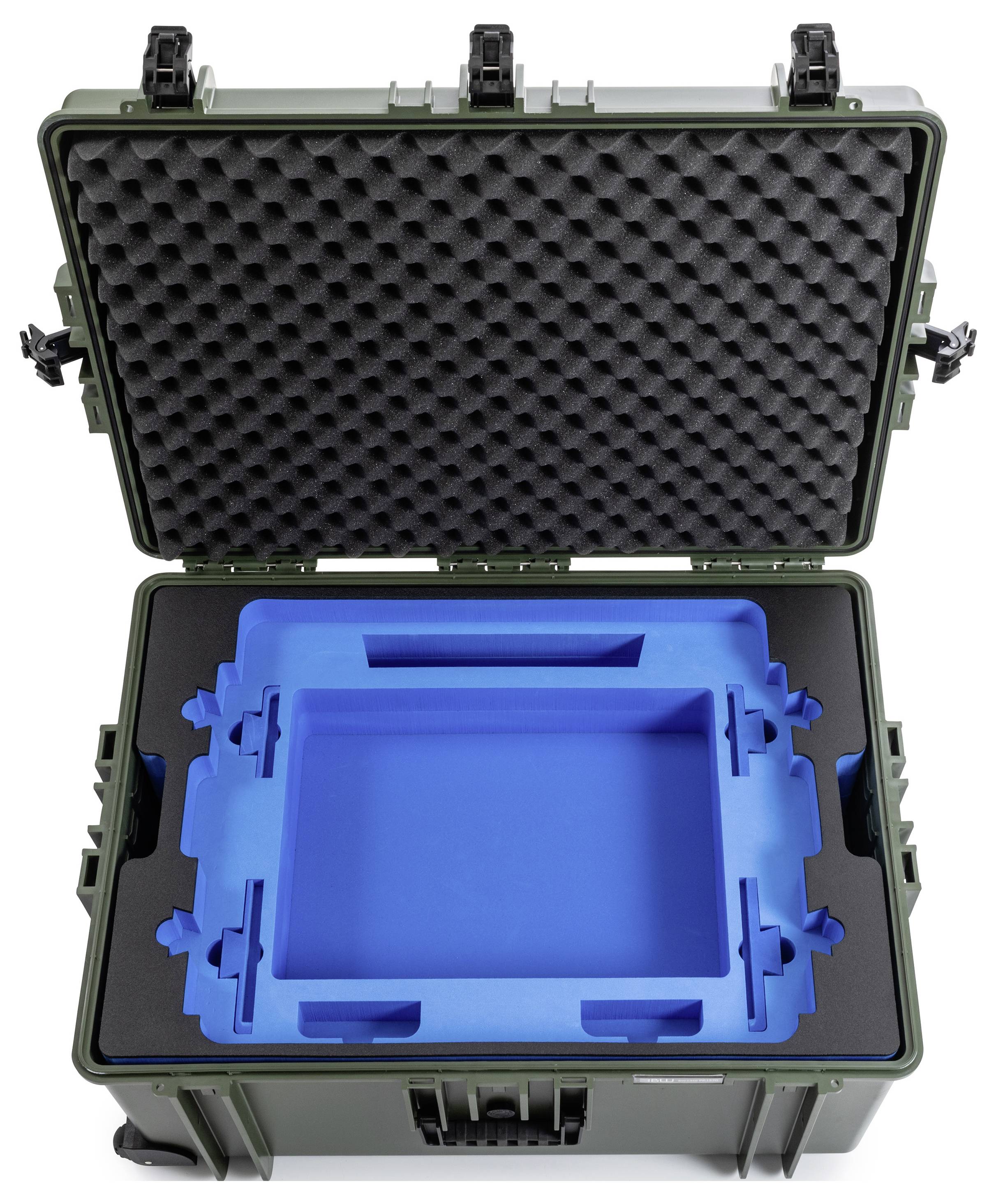 Ein Hartschutzkoffer im Militärstil, geöffnet zur Darstellung eines maßgefertigten Schaumstoffinneren mit blauem Einsatz, entworfen für sichere Beförderung und Schutz von Ausrüstung.