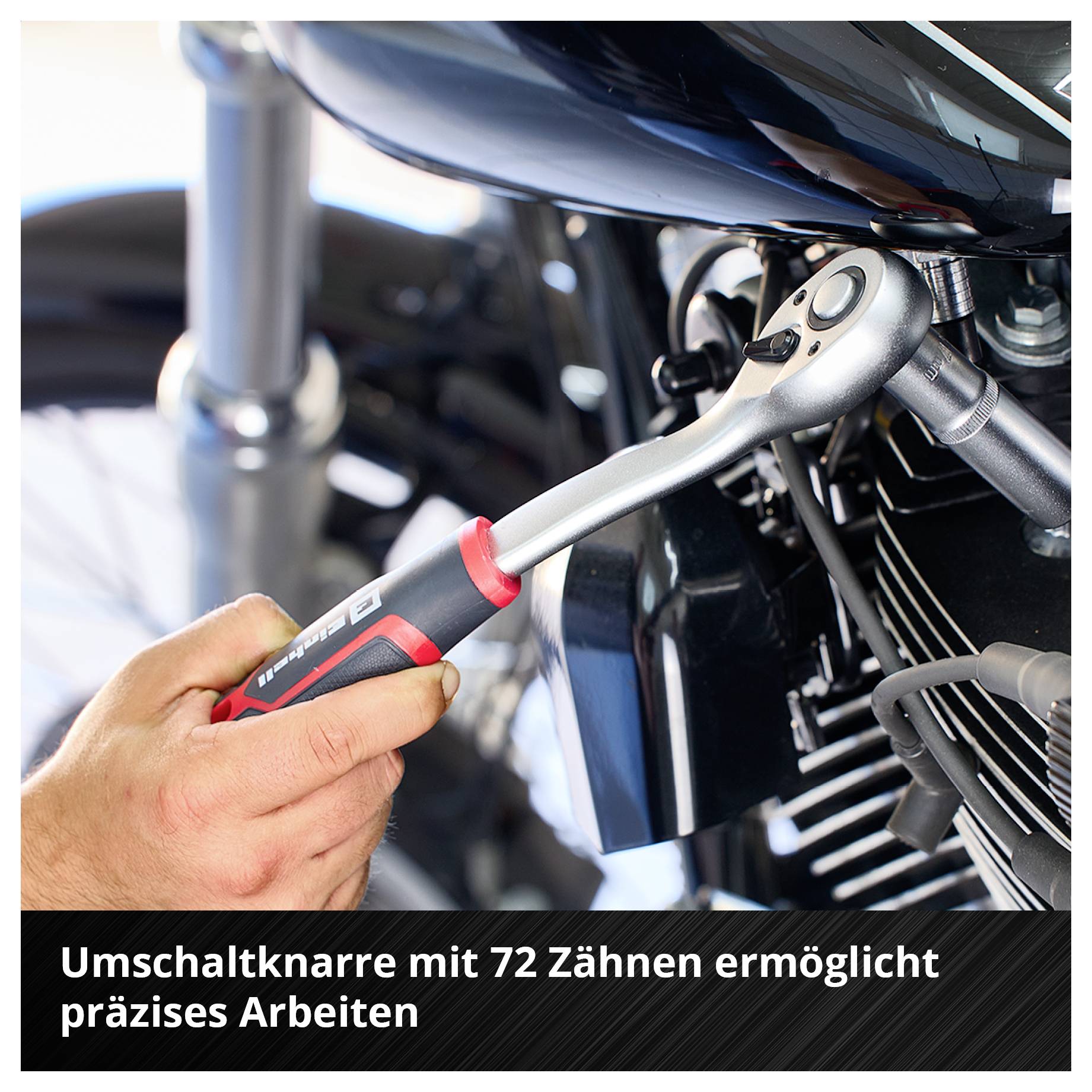 Umschaltknarre mit 72 Zähnen ermöglicht präzises Arbeiten an Motorradmotor.