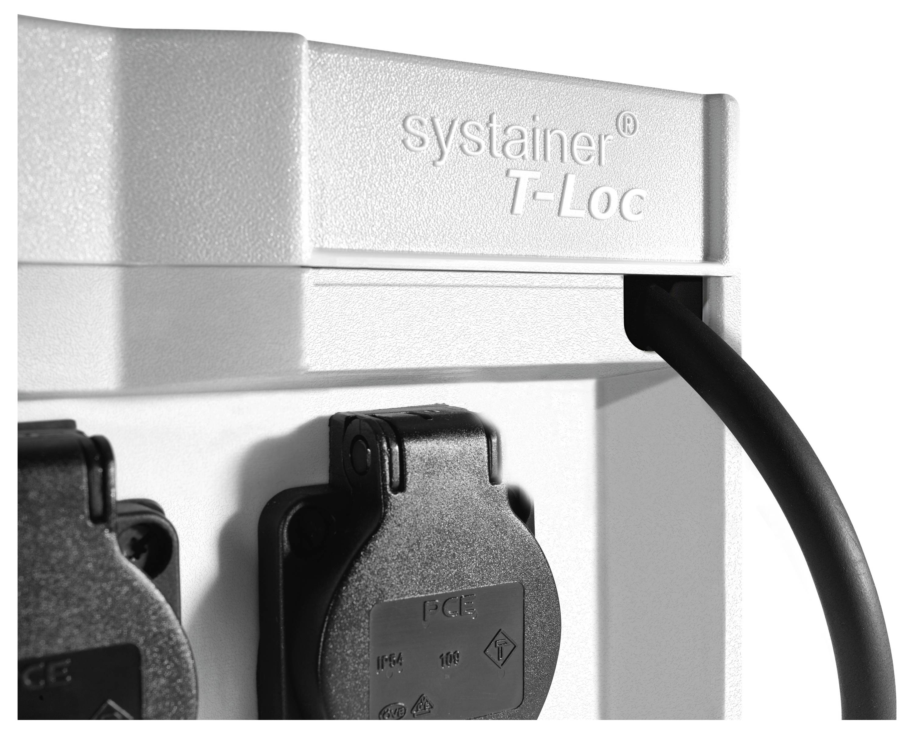 Eine Nahaufnahme eines Stromverteilerpanels mit einem 