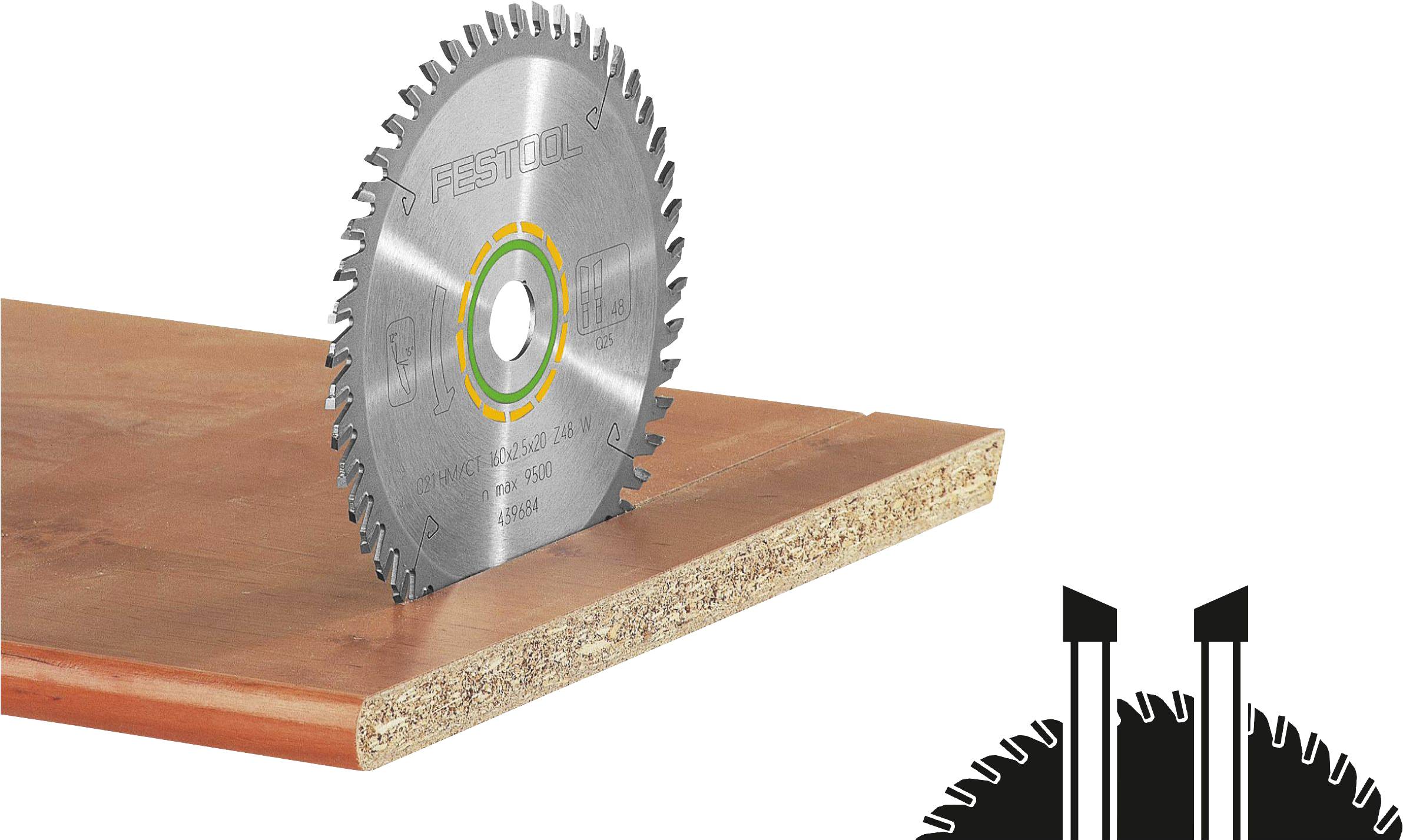 Kreissägeblatt neben einem Schnittholzstück, das saubere, präzise Schnitte zeigt; eine begleitende Grafik veranschaulicht das Design der Sägeblattzähne.