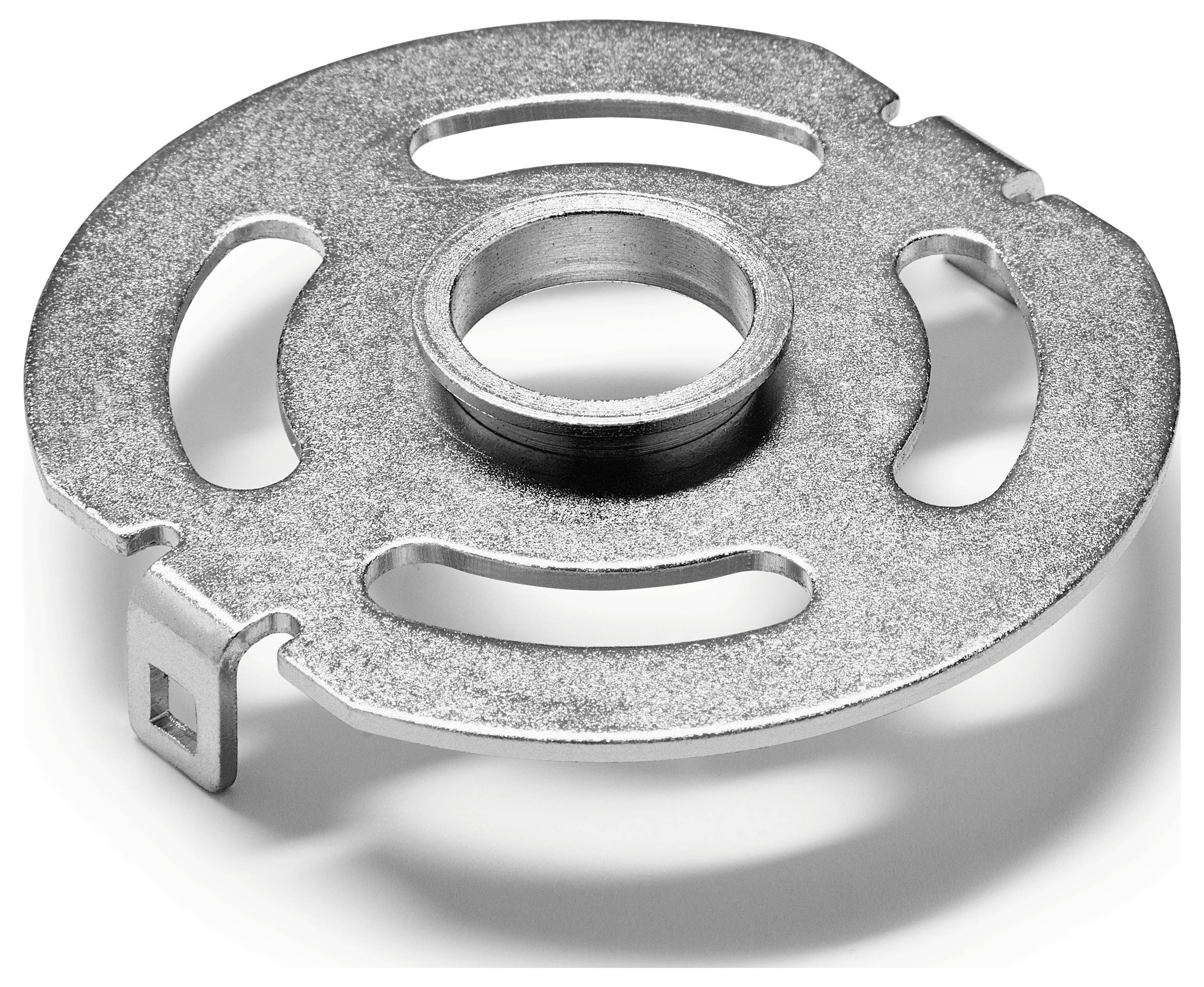 Eine runde Metallkomponente mit einem zentralen Loch und drei länglichen Ausschnitten, die als Rückplatte für Befestigungsvorrichtungen verwendet wird.