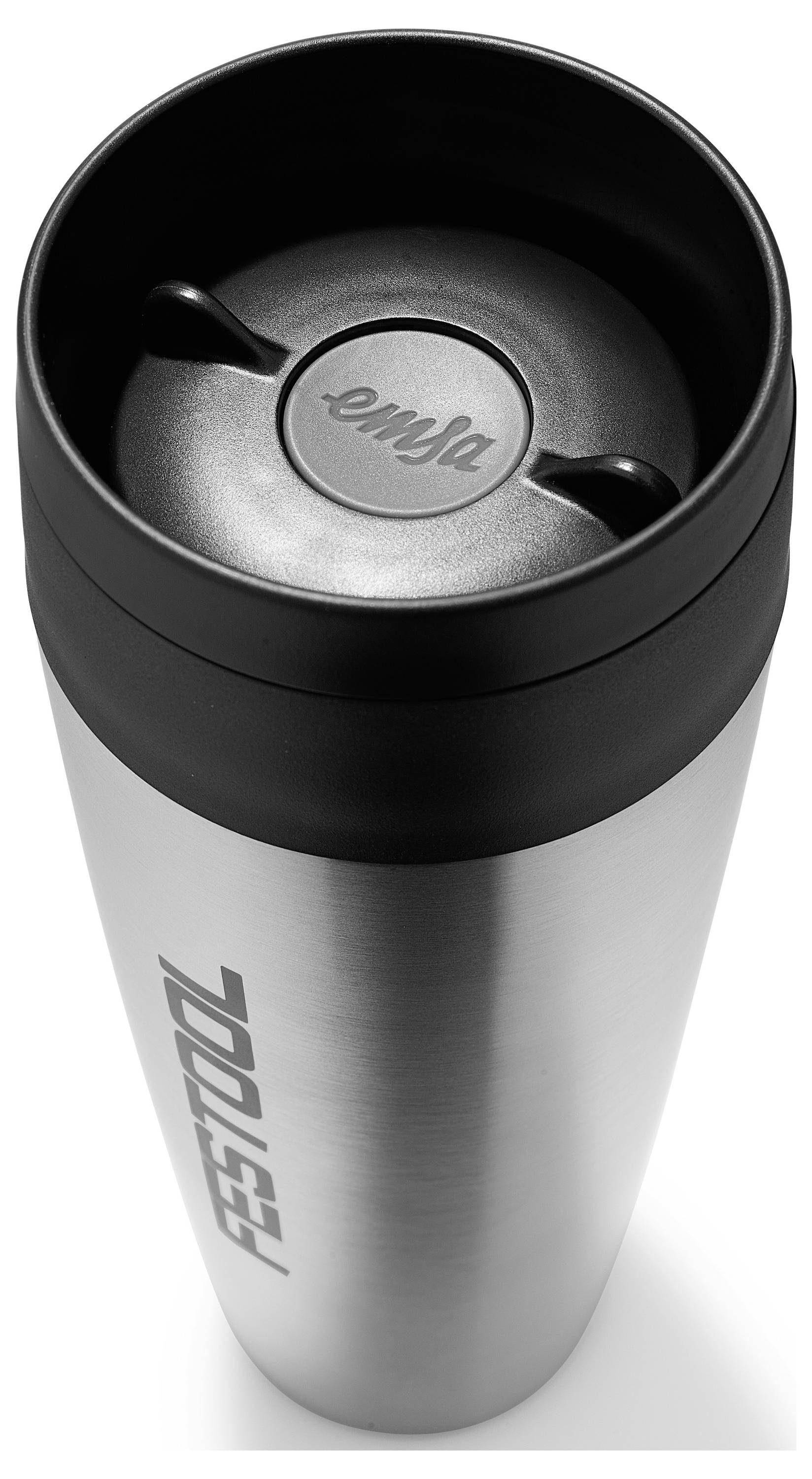 Eine Person hält eine runde Schleifscheibe über einer Kiste, die mit ähnlichen Scheiben gefüllt ist, und hebt damit Werkzeuge hervor, die zum Schleifen oder zur Oberflächenvorbereitung verwendet werden.