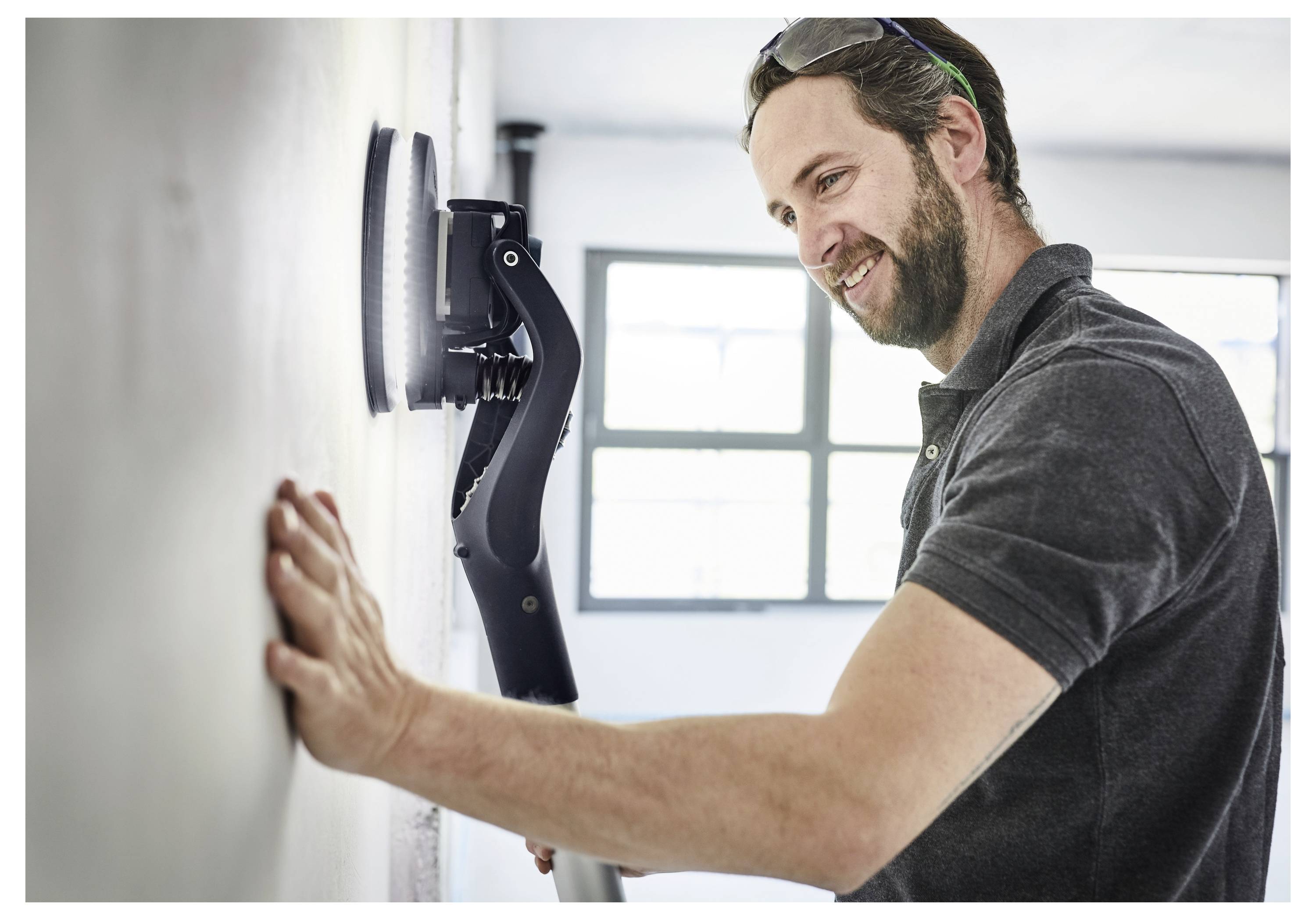 Kreissägeblatt mit scharfen Zähnen, beschriftet mit „Festool TSC 55K / HKC 55K