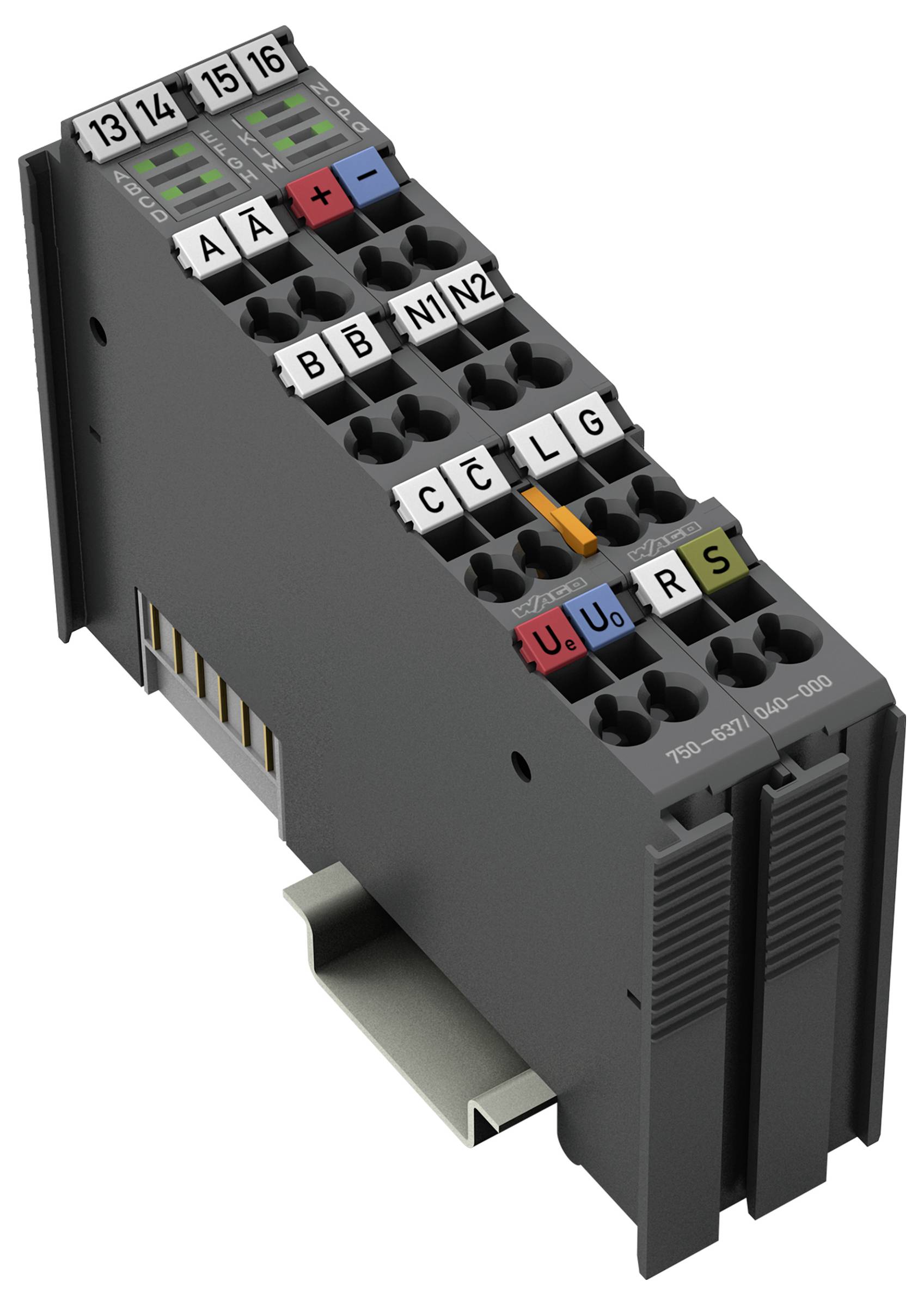 Ein schwarzer elektronischer Steckerblock mit beschrifteten Anschlussplätzen, einschließlich A', B', C' und anderen, für Verdrahtungsverbindungen.