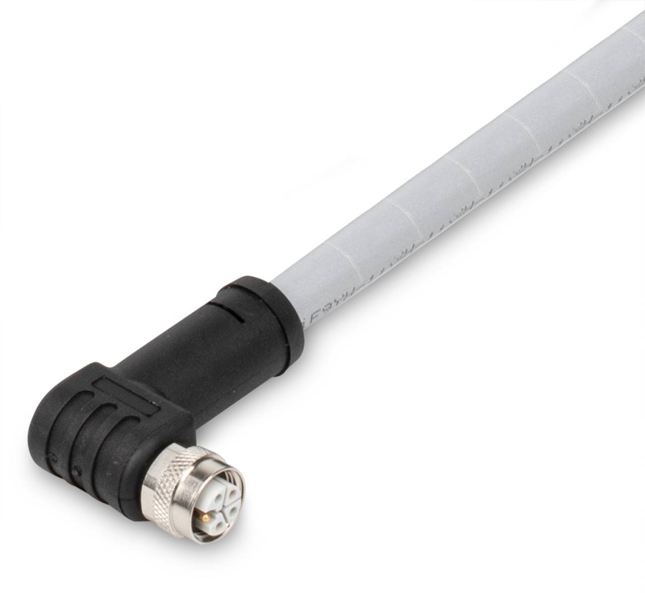 Ein rechtwinkliger koaxialer Steckerverbinder an einem grauen Kabel, speziell für beengte Räume und zuverlässige Signalübertragung konzipiert.