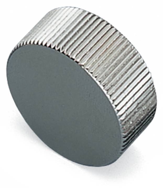 Ein zylindrischer silberfarbener Metallknopf mit gerillten Seiten, der zur Einstellung oder Steuerung von Geräten verwendet wird.