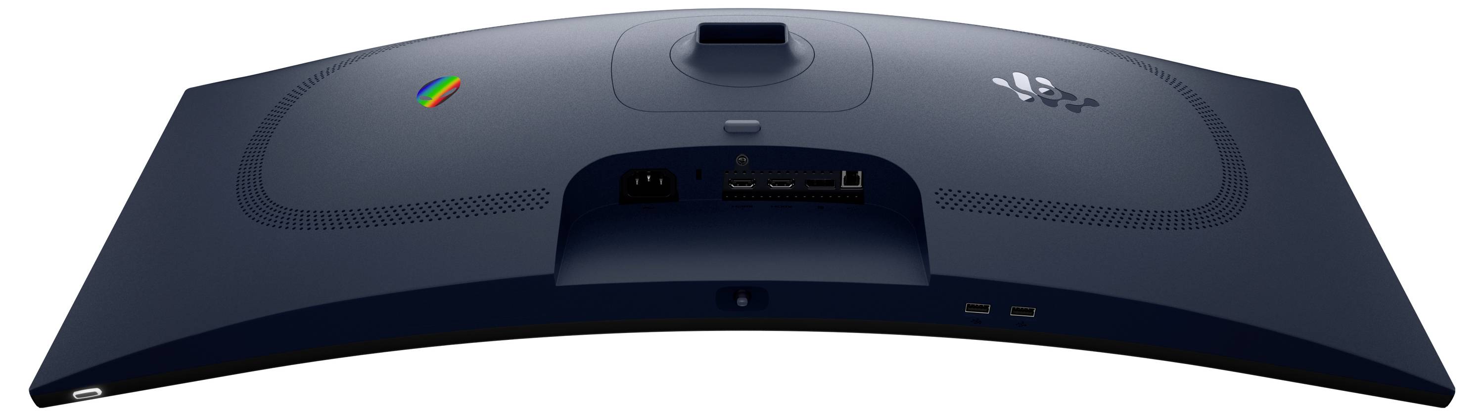 Das Bild zeigt die Rückseite eines gebogenen, dunkel gefärbten Monitors mit einem zentralen Befestigungspunkt, einem Regenbogenlogo auf der linken Seite, Anschlüssen und markierten Symbolen.