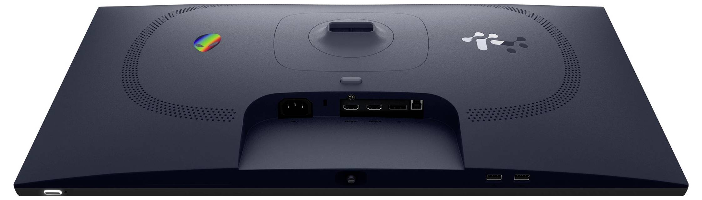 Rückansicht eines Flachbildschirms mit verschiedenen Anschlüssen, darunter HDMI, USB und Stromstecker. Auf den oberen Ecken sind zwei Logos sichtbar.