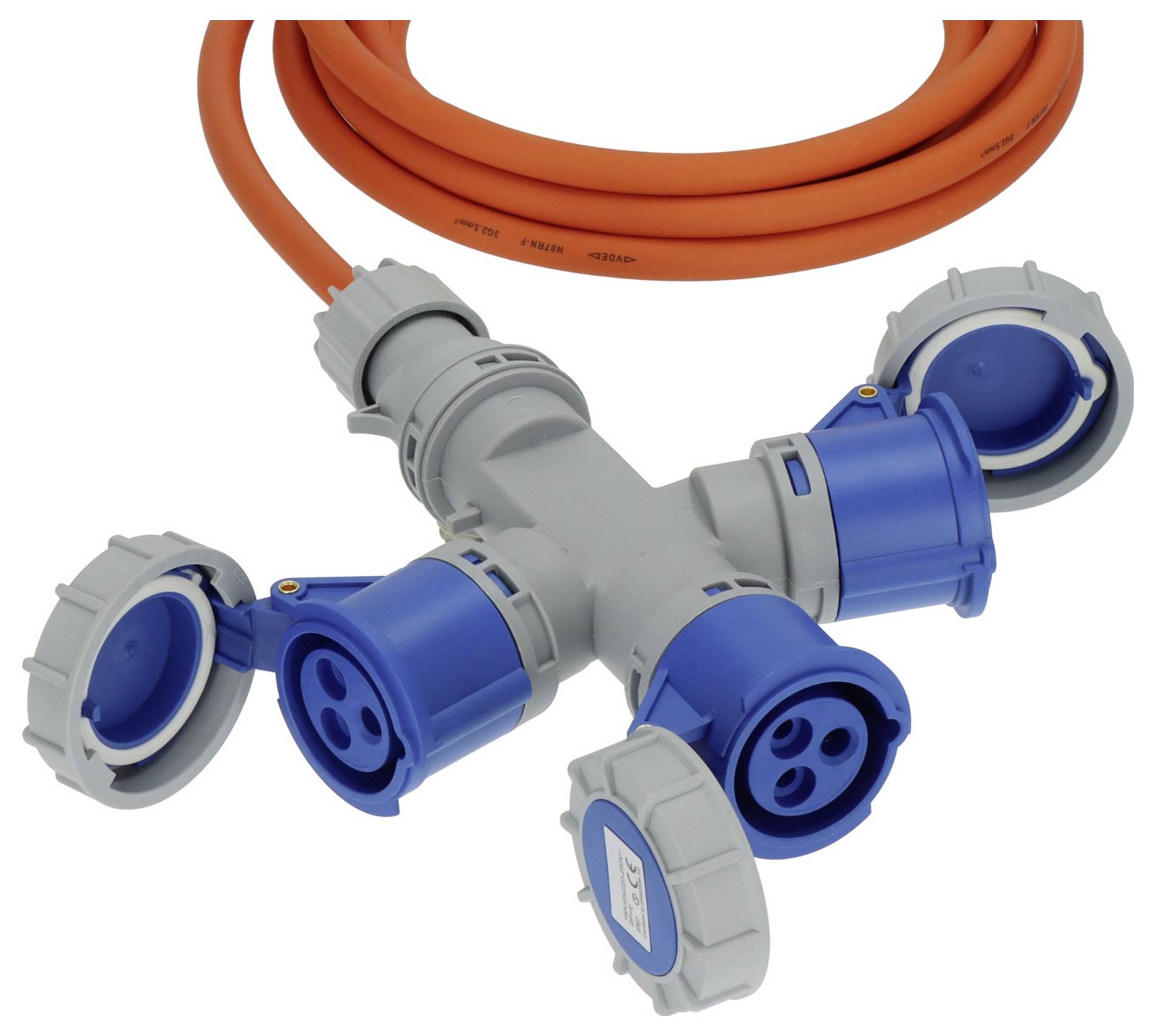 Vier-Wege-Industrie-Stromverteiler mit orangem Kabel und blauen Steckverbindern zur effizienten Verteilung elektrischer Leistung.