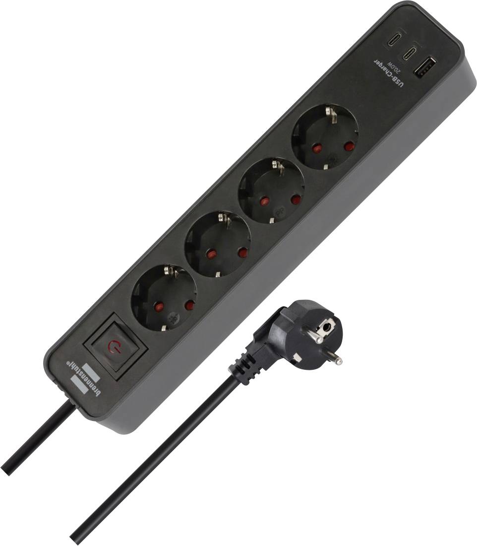 Ein schwarzes Steckerleisten-Set mit vier Steckdosen, einem Schalter und einem Stromkabel. Es verfügt über drei USB-Anschlüsse zum Laden von Geräten.