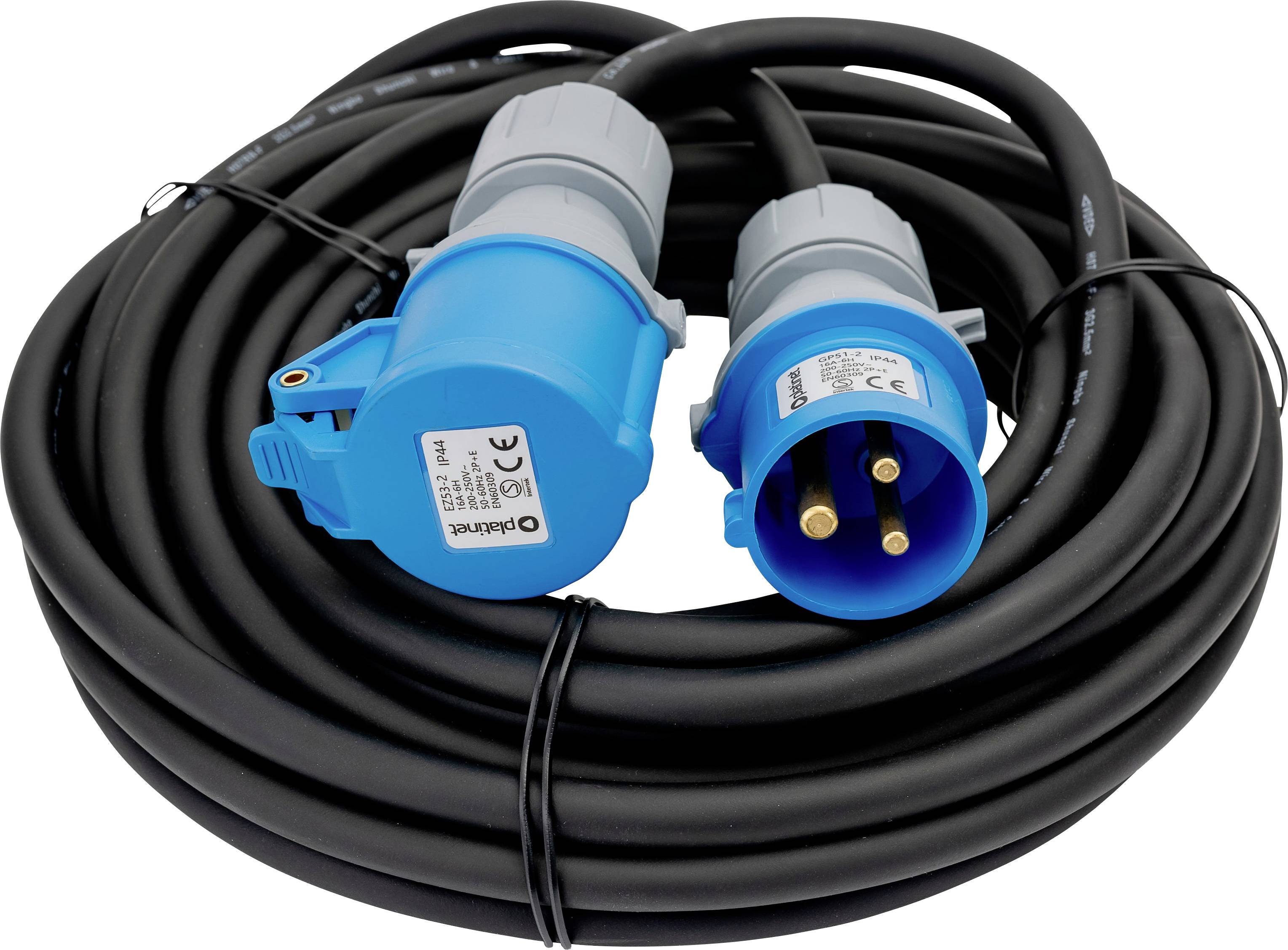 Ein aufgerolltes schwarzes Kabel mit blauen elektrischen Steckern an jedem Ende, das für industrielle oder schwere Stromverteilung ausgelegt ist.