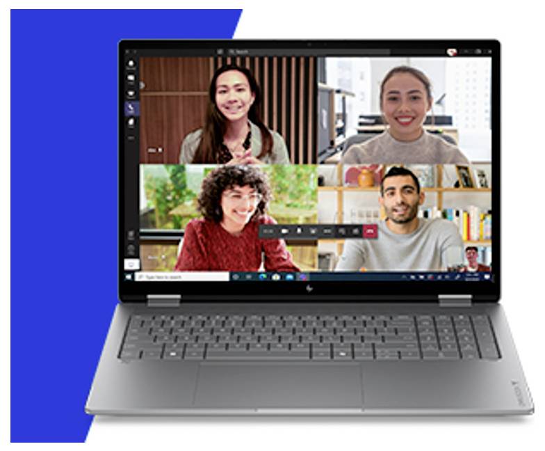 Ein Laptop-Bildschirm zeigt einen Videoanruf mit vier lächelnden Teilnehmern und vermittelt ein kollaboratives Arbeits- oder soziales Interaktionsszenario.