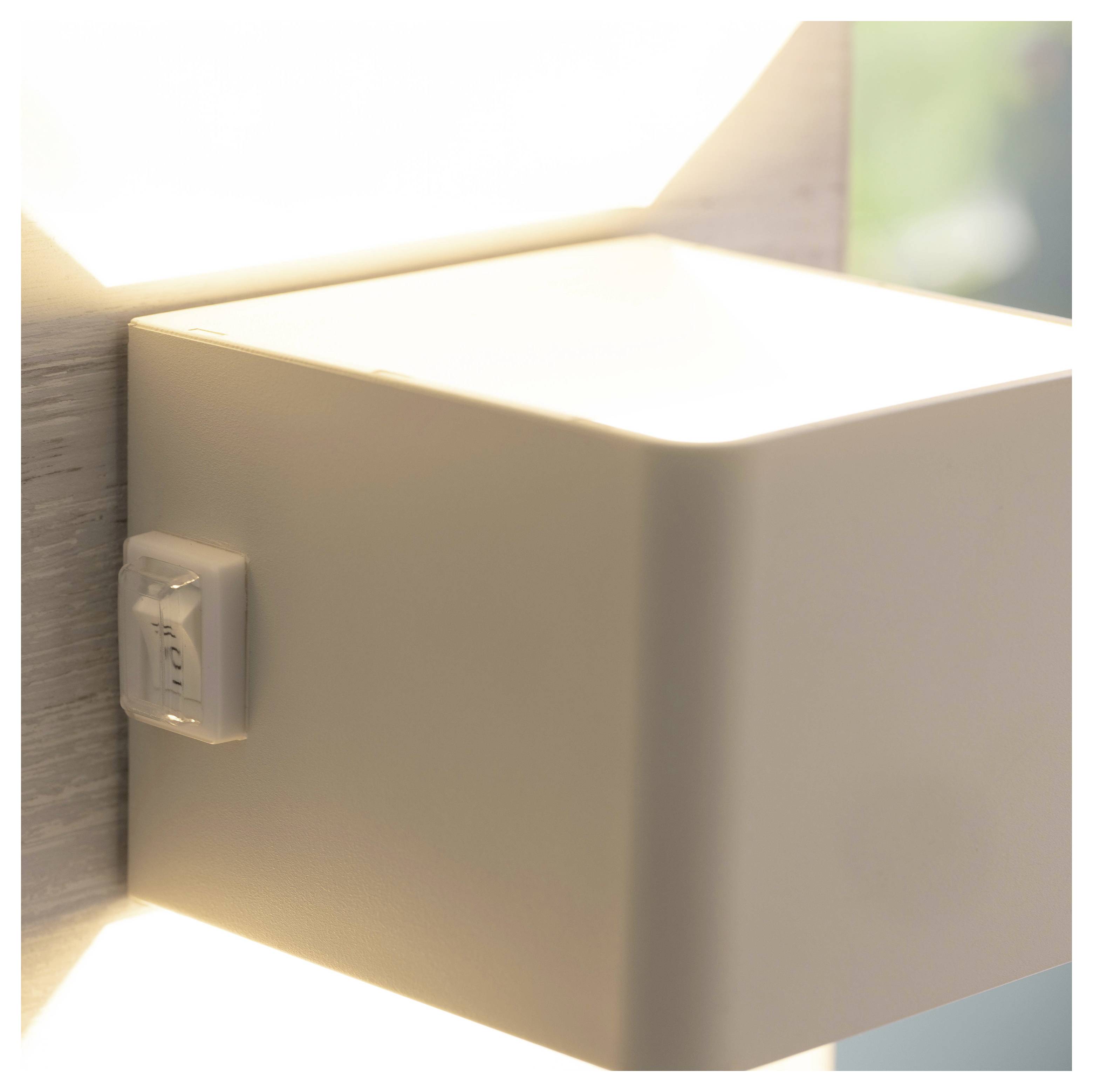 Brilliant Iseo G80126/05 Außendeckenleuchte mit Bewegungsmelder EEK: G (A - G) LED 4W Weiß