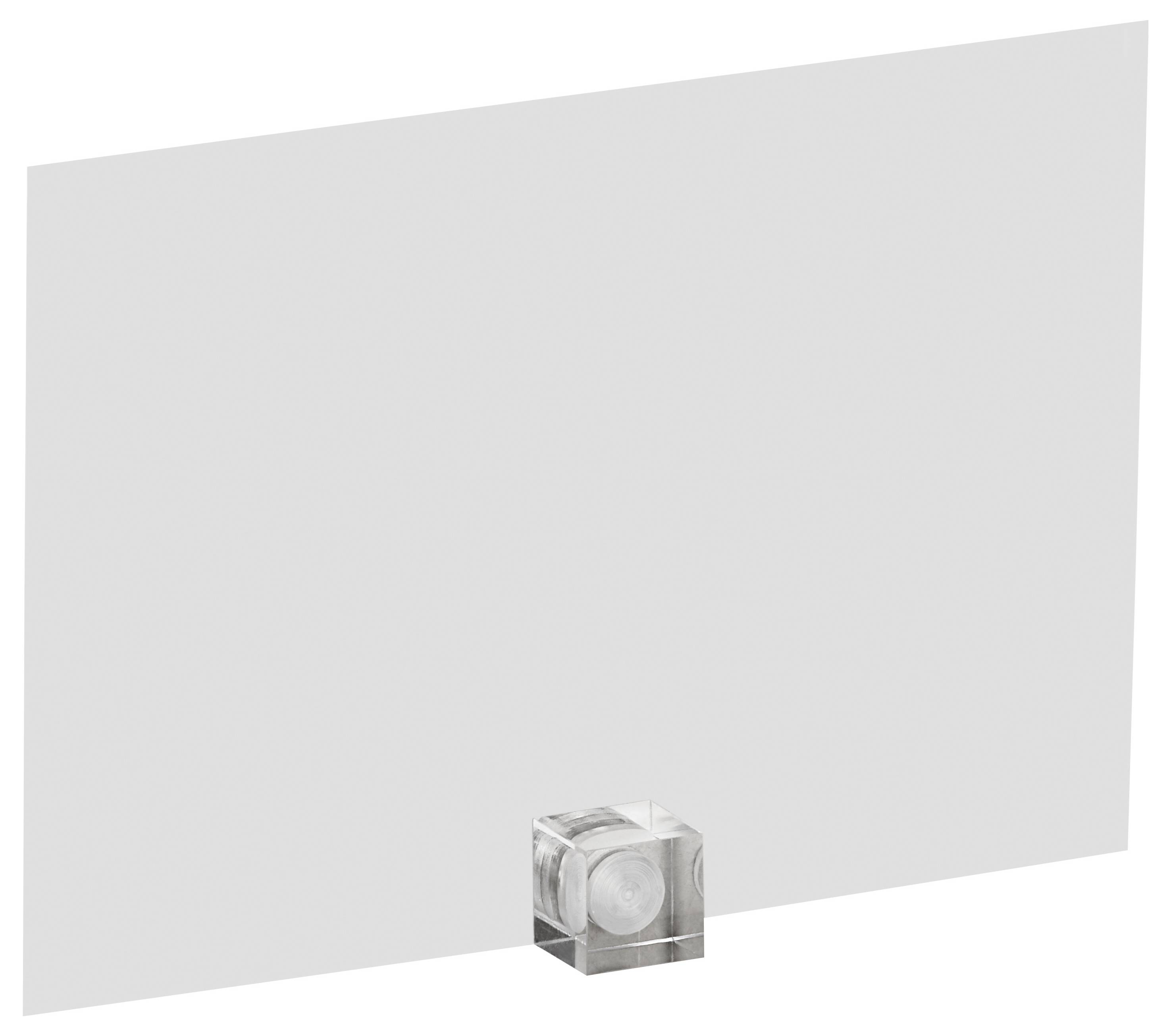 Ein rechteckiges Blatt aus transparentem oder mattiertem Material wird an seiner Basis von einem kleinen, durchsichtigen würfelförmigen Ständer gestützt.