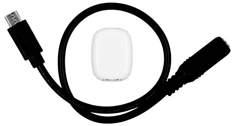 Oranges Industriekabel mit blauen Steckverbindern an jedem Ende.