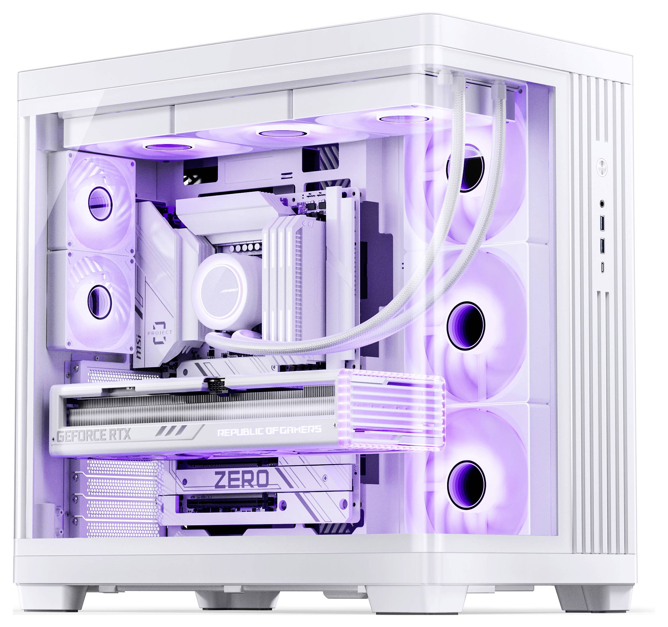 Ein weißes Gaming-PC-Gehäuse mit violetter LED-Beleuchtung zeigt sichtbare Lüfter und Komponenten, darunter eine Grafikkarte mit der Bezeichnung „GeForce RTX