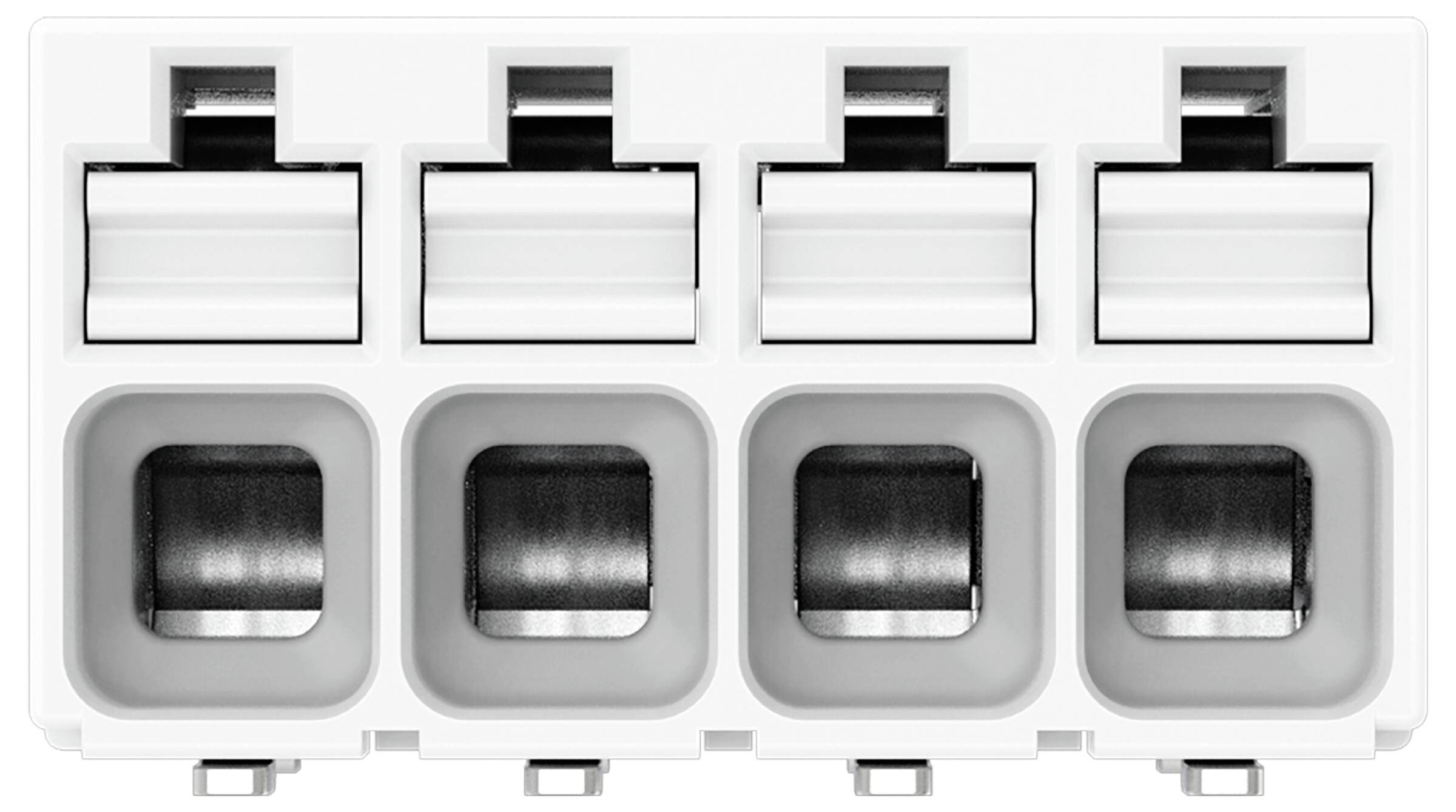 Ein weißer vierpoliger Elektrostecker mit Metallkontakten, möglicherweise für Drähte oder Kabel, entwickelt für sichere Konnektivität in elektronischen Installationen.