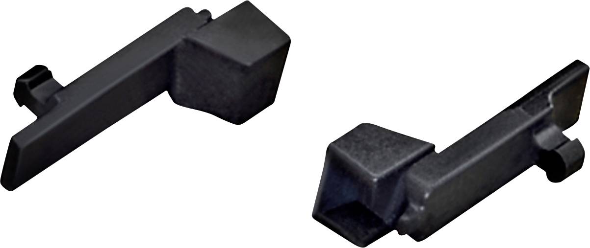 Zwei schwarze Metallobjekte, jeweils mit einer dreieckigen und rechteckigen Form, diagonal gegenüber auf einem weißen Hintergrund positioniert.