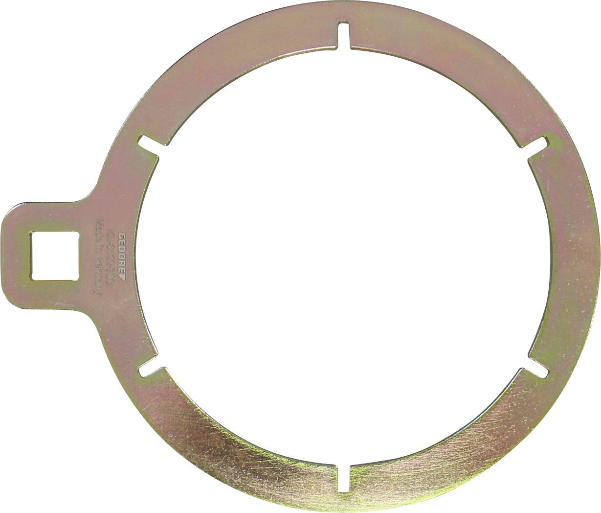 Ein kreisförmiges Metallobjekt mit einer Lasche und quadratischer Kerbe, das als Verriegelungs- oder Sicherungskomponente verwendet wird. Es hat gleichmäßig verteilte rechteckige Ausschnitte.