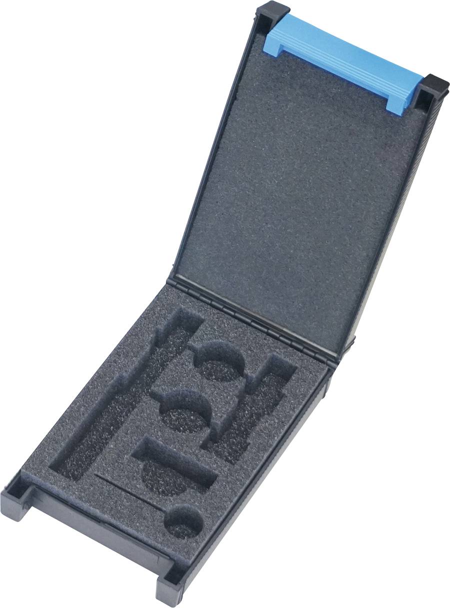 Schwarzer Lagerbehälter mit blauem Griff, mit maßgeschneiderten Schaumstoffeinsätzen mit verschiedenen Aussparungen zum Halten von spezifischen Werkzeugen oder Gegenständen.