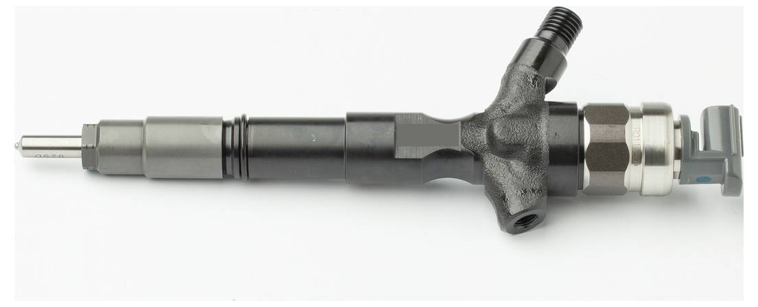 Eine metallische C-förmige Komponente mit einer kleinen Kerbe an beiden Enden und einer eingravierte Seriennummer in der Mitte unten.