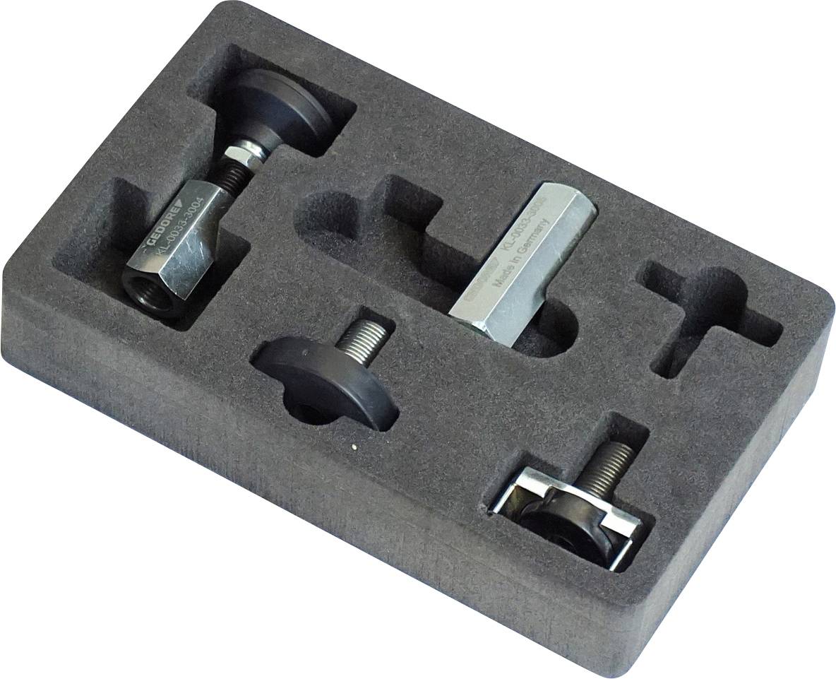 Eine Schaumstoffeinlage mit vier Fächern hält drei Industriekomponenten, darunter einen Bolzen und sechskantige Teile, ordnungsgemäß angeordnet.