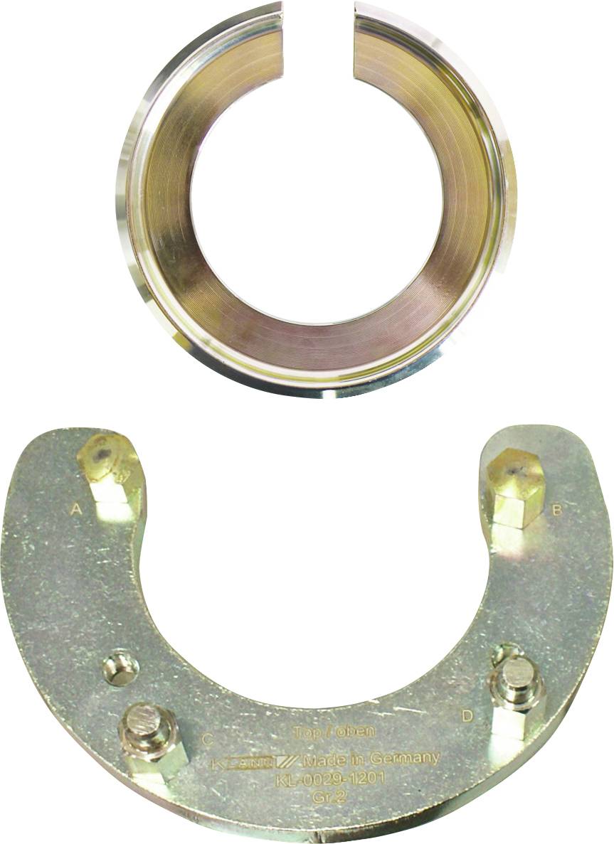 Ein schwarzer Koffer mit verschiedenen Handwerkzeugen, die in Schaumstoffeinlagen organisiert sind, einschließlich Schraubenschlüssel und Messinstrumenten, mit einem Griff für die Tragbarkeit.