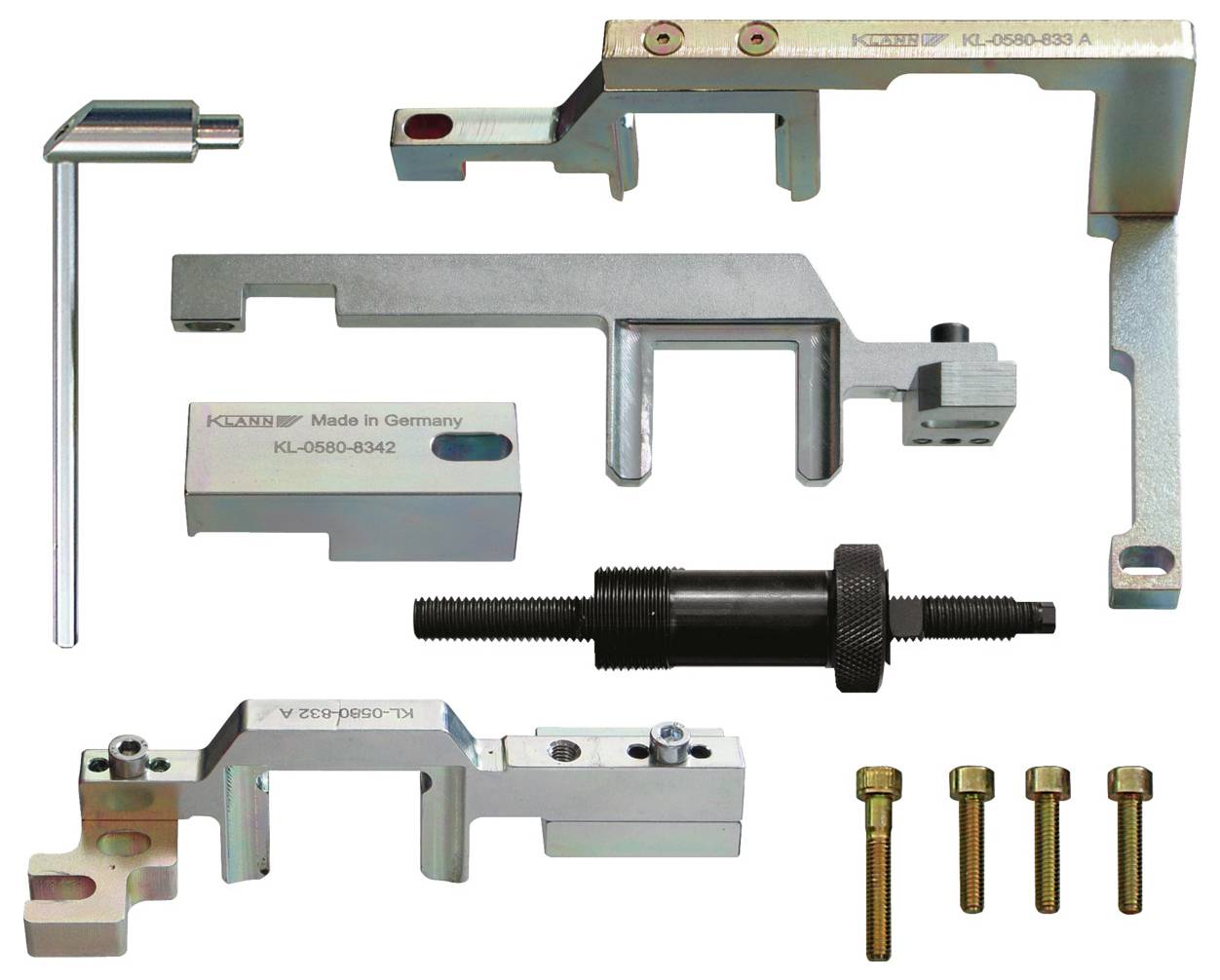Eine Vielfalt von metallischen Automotorenwerk­zeugen, einschließlich eines Schraubenschlüssels, Bolzen und Kalibriergeräten, die für spezialisierte mechanische Aufgaben entworfen sind.