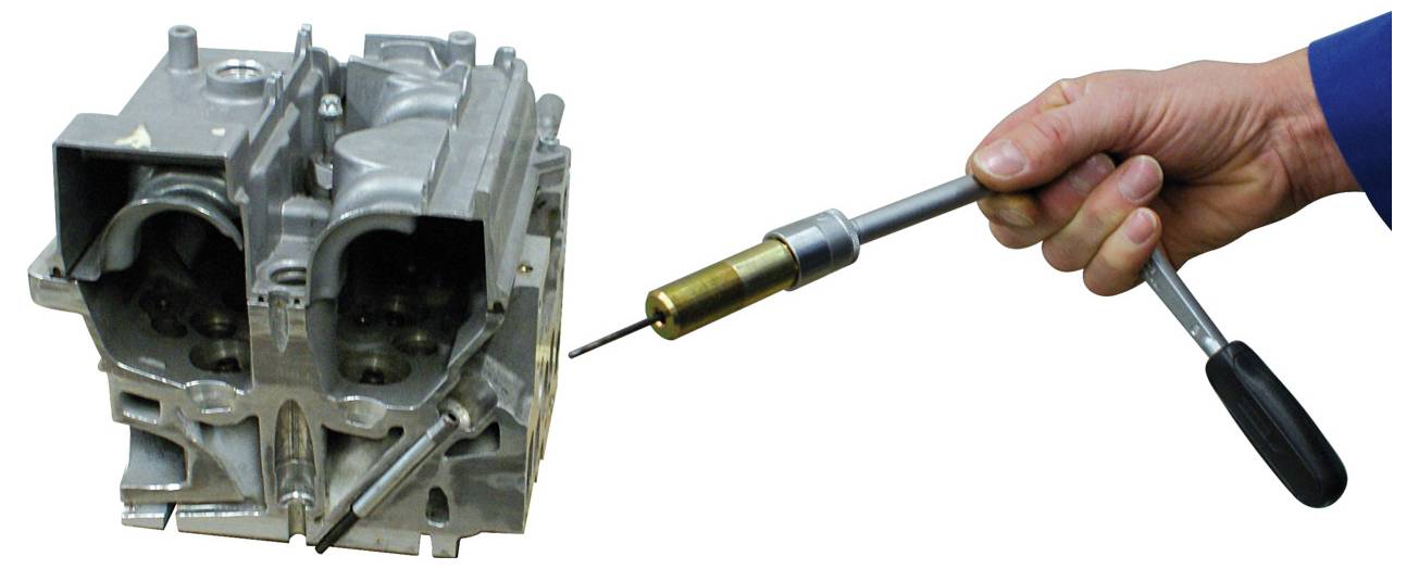 Ein an einer korrodierten Metalloberfläche befestigter Industriestahldübel mit sichtbaren Zeichen von Rost und Verschleiß, die Wartungsanforderungen hervorheben.