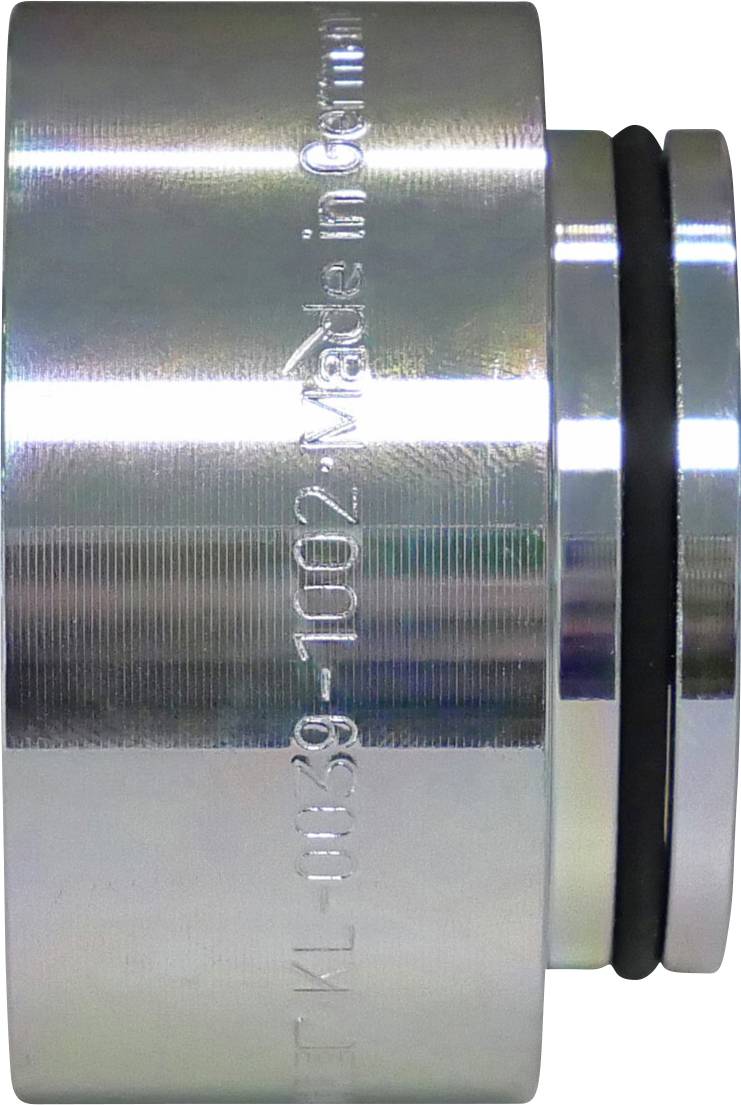 Eine metallische zylindrische Stange mit einem gewindeladen Ende, verwendet als mechanisches oder industrielles Bauteil.