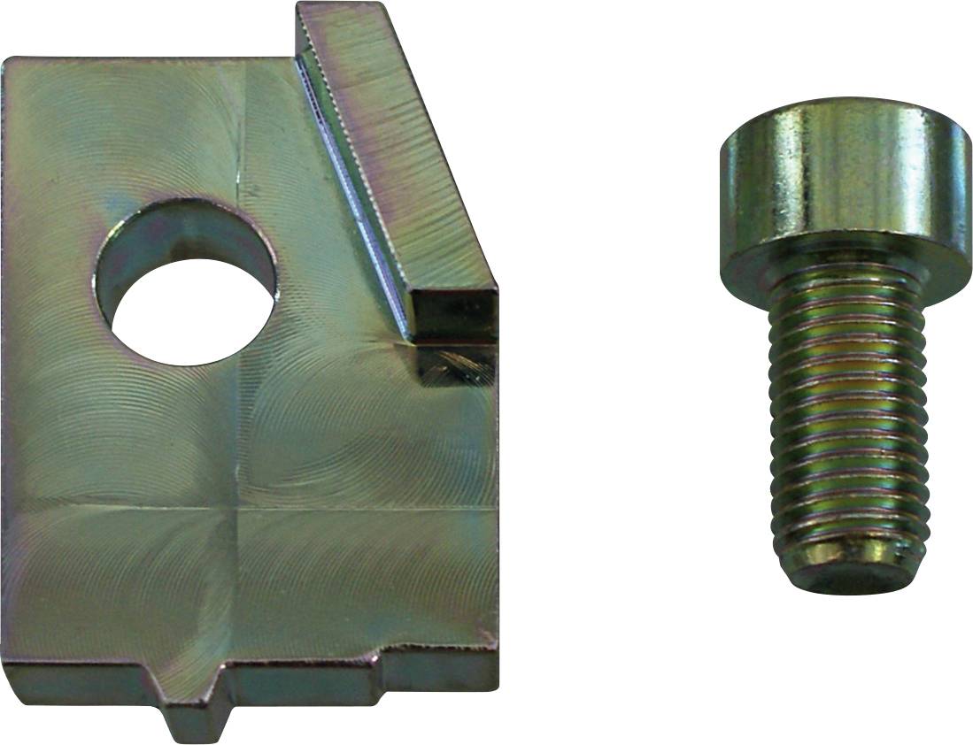 Ein quadratisches Metallklemmteil mit einem Loch und einem kleinen Gewindebolt daneben; beide Teile wirken metallisch und sind nebeneinander positioniert.